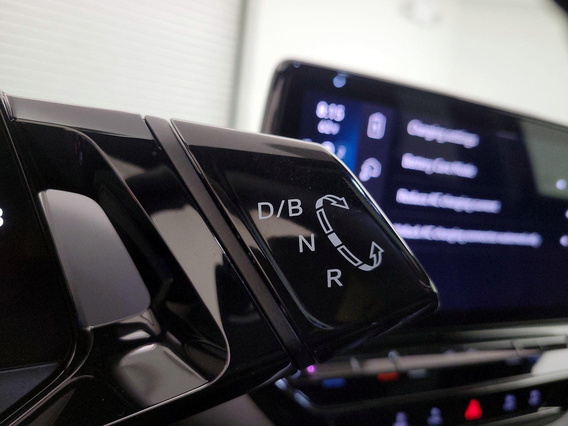 Thumbnail: 2023 Volkswagen ID.4 - 17