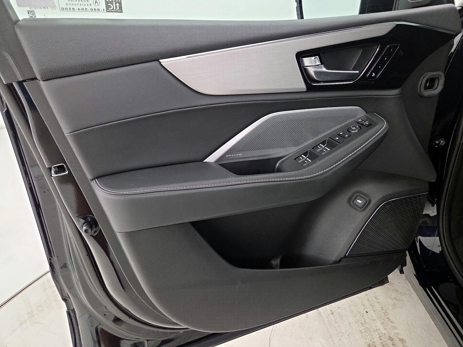 Thumbnail: 2025 Acura MDX - 12