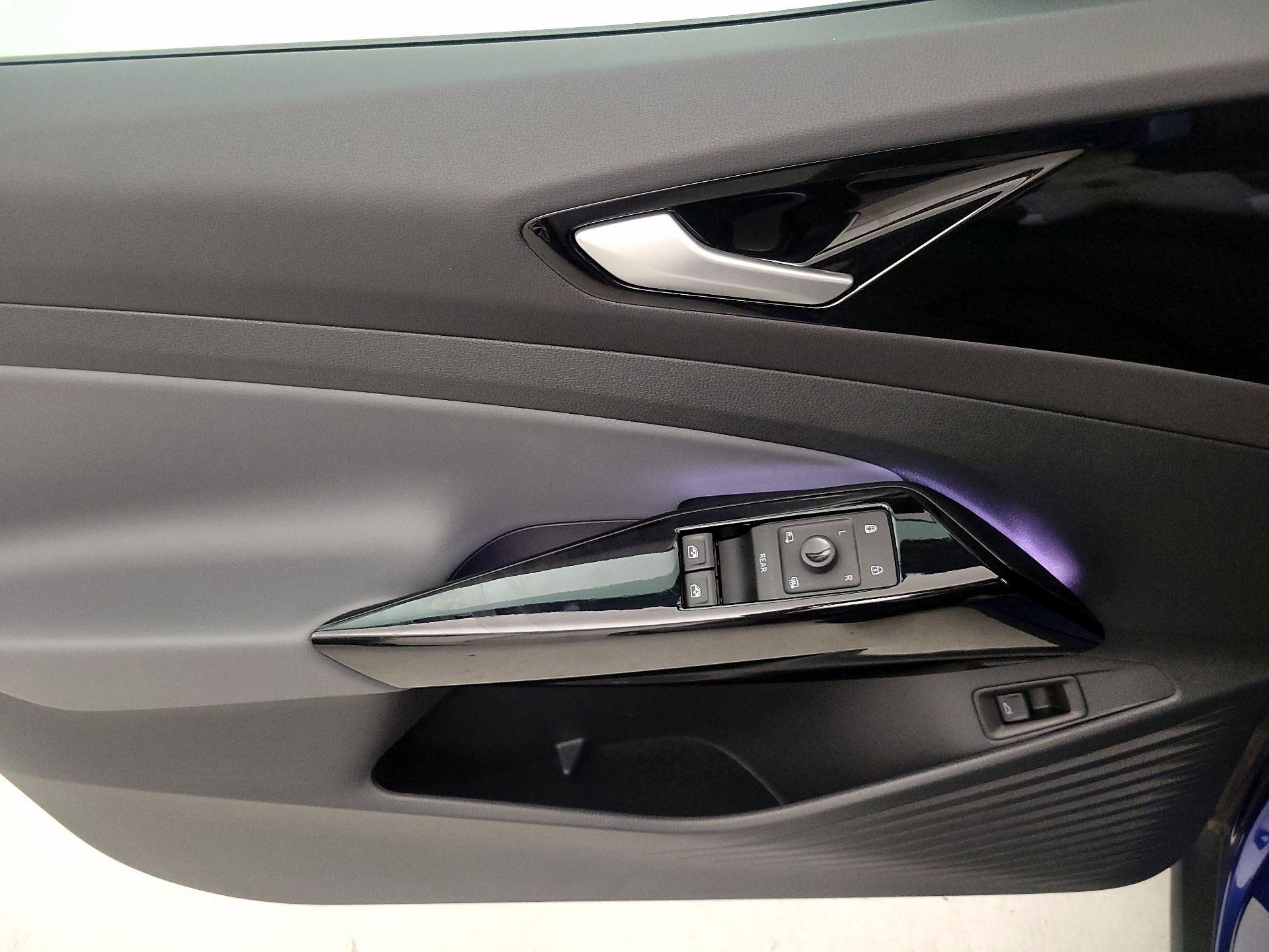 Thumbnail: 2021 Volkswagen ID.4 - 12