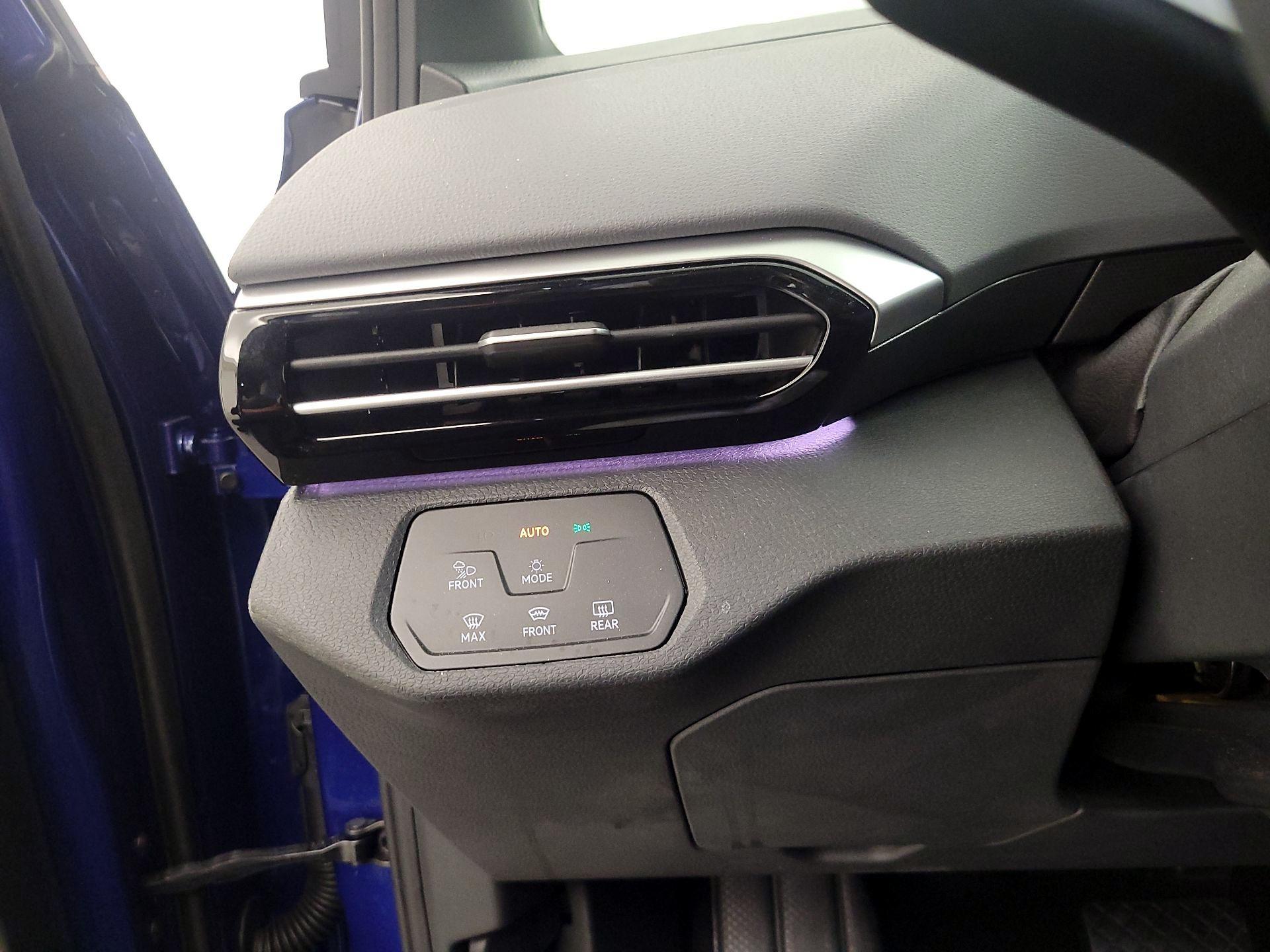 Thumbnail: 2021 Volkswagen ID.4 - 13