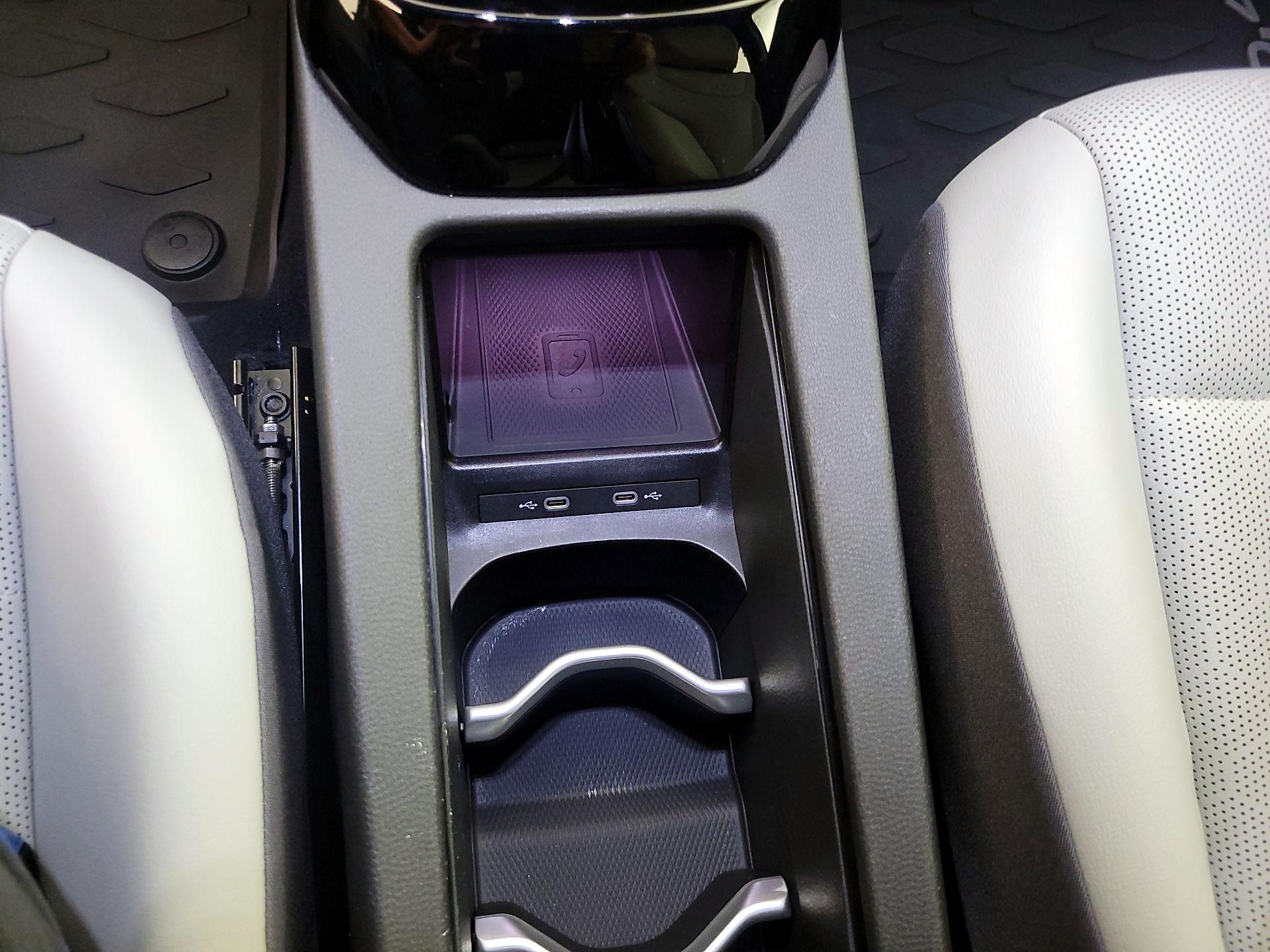 Thumbnail: 2021 Volkswagen ID.4 - 19