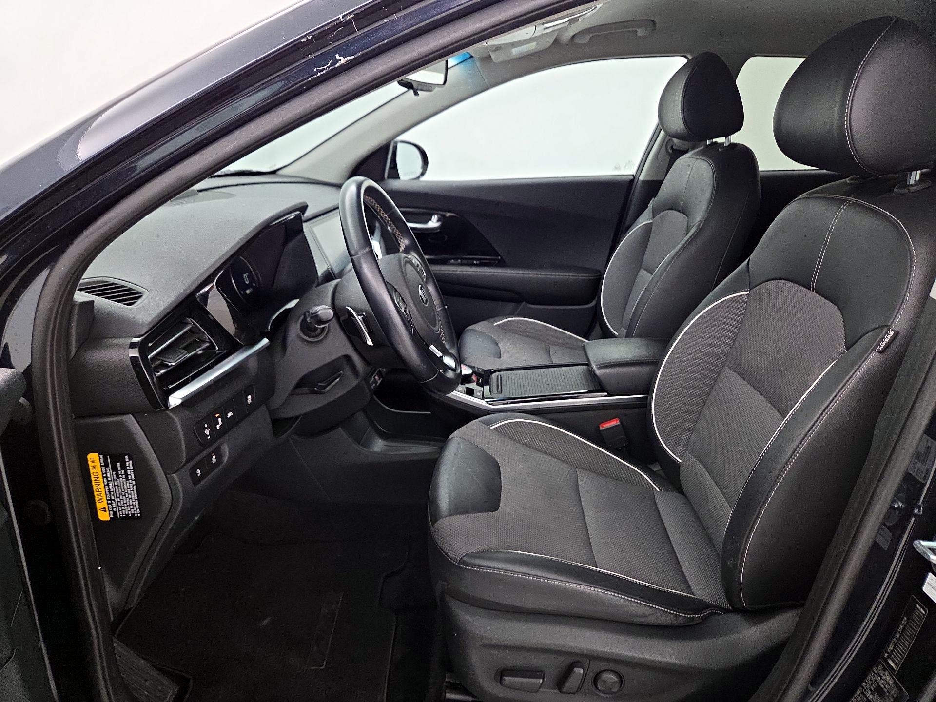 Thumbnail: 2020 Kia Niro - 11