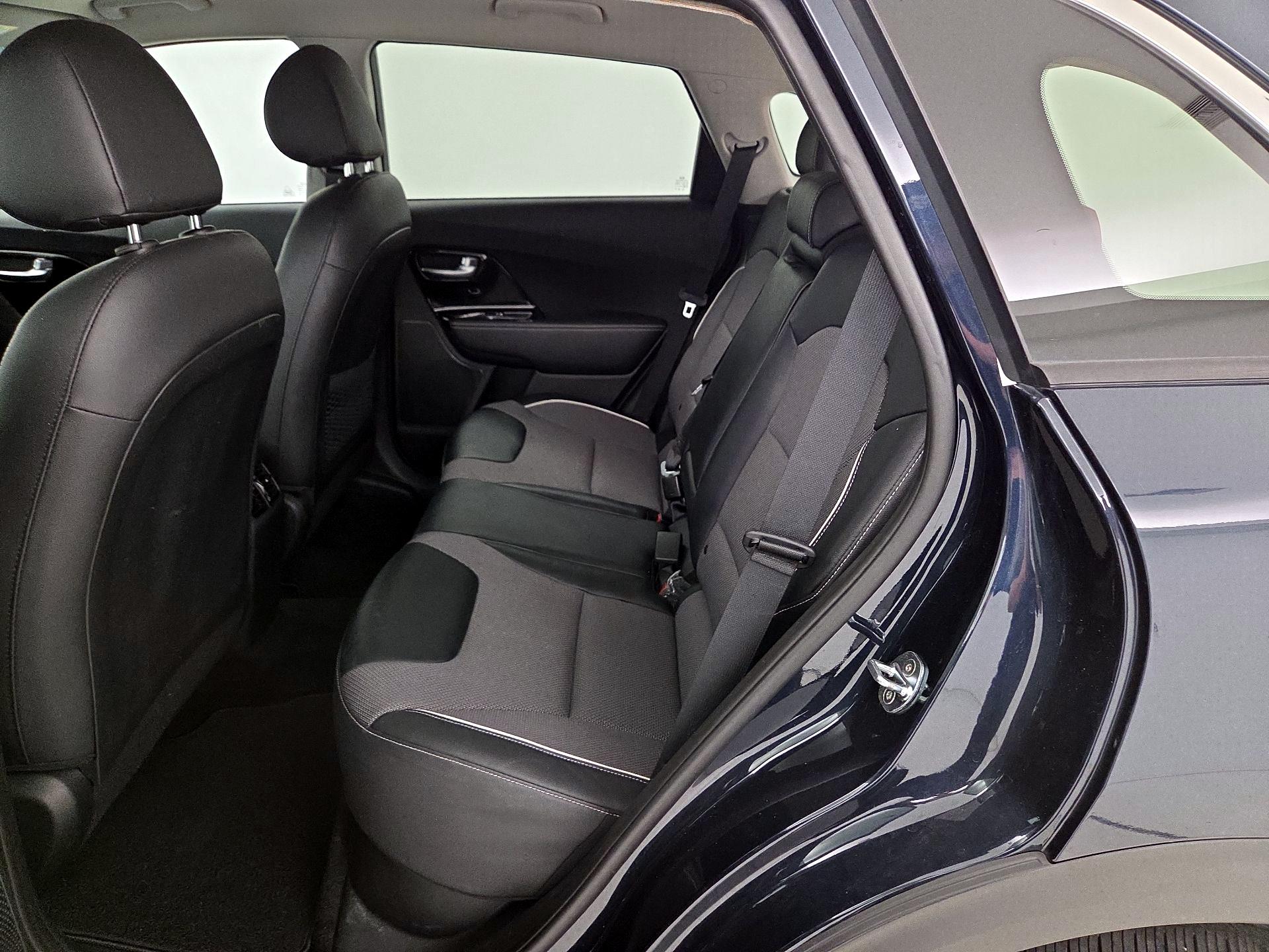 Thumbnail: 2020 Kia Niro - 19