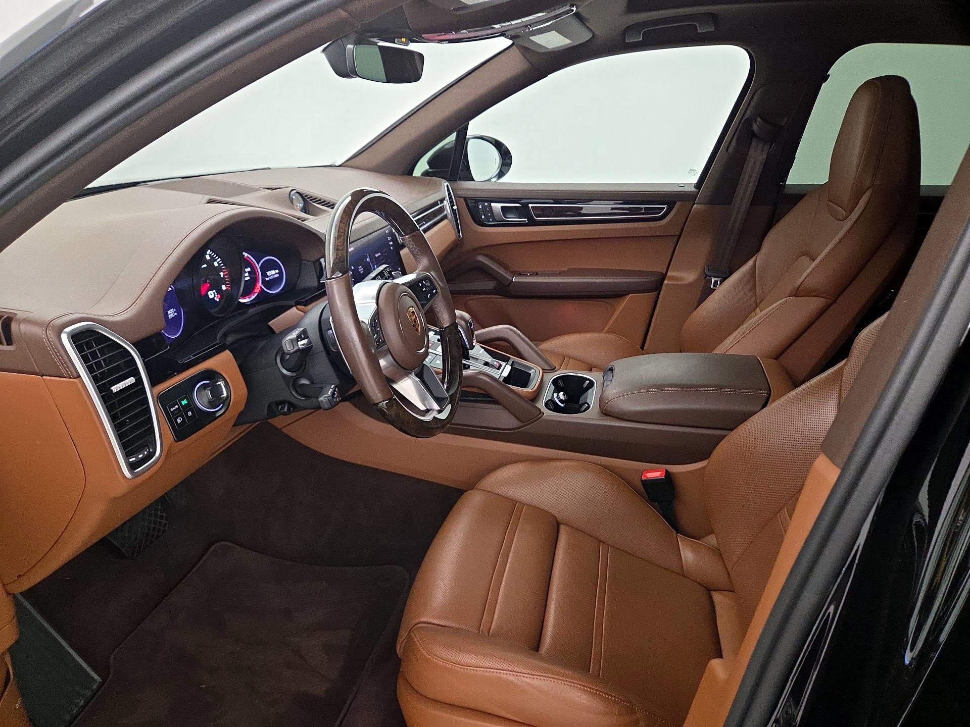 Thumbnail: 2023 Porsche Cayenne - 11