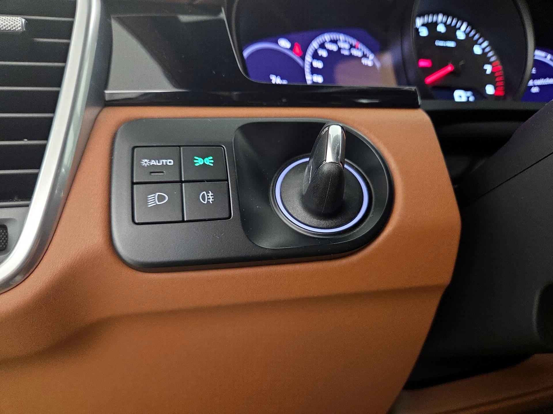 Thumbnail: 2023 Porsche Cayenne - 13