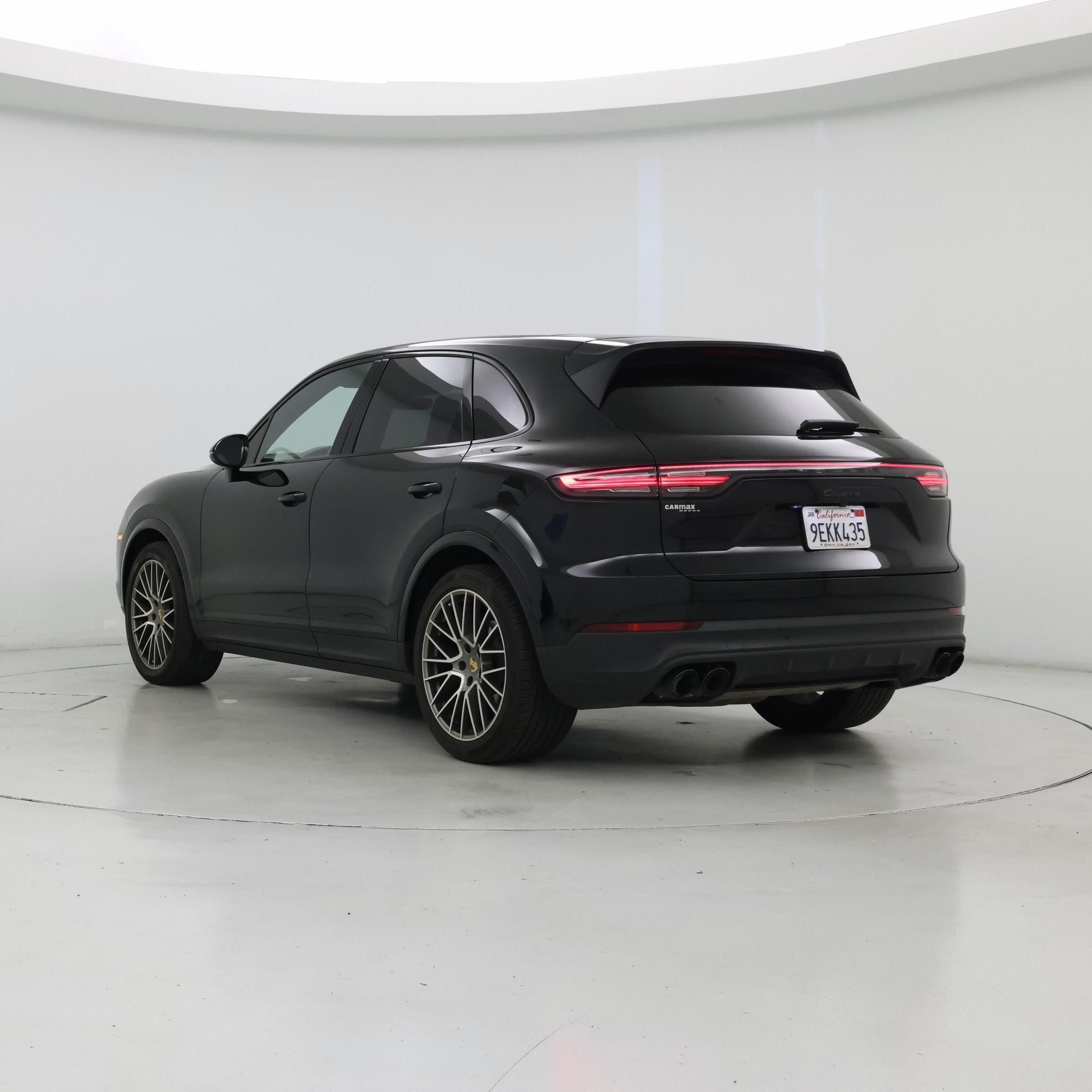 Thumbnail: 2023 Porsche Cayenne - 2