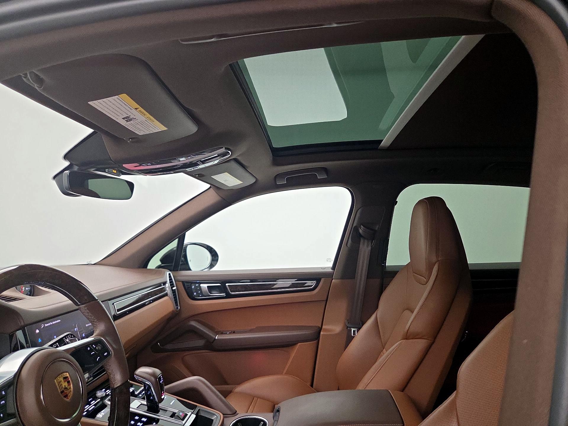 Thumbnail: 2023 Porsche Cayenne - 20