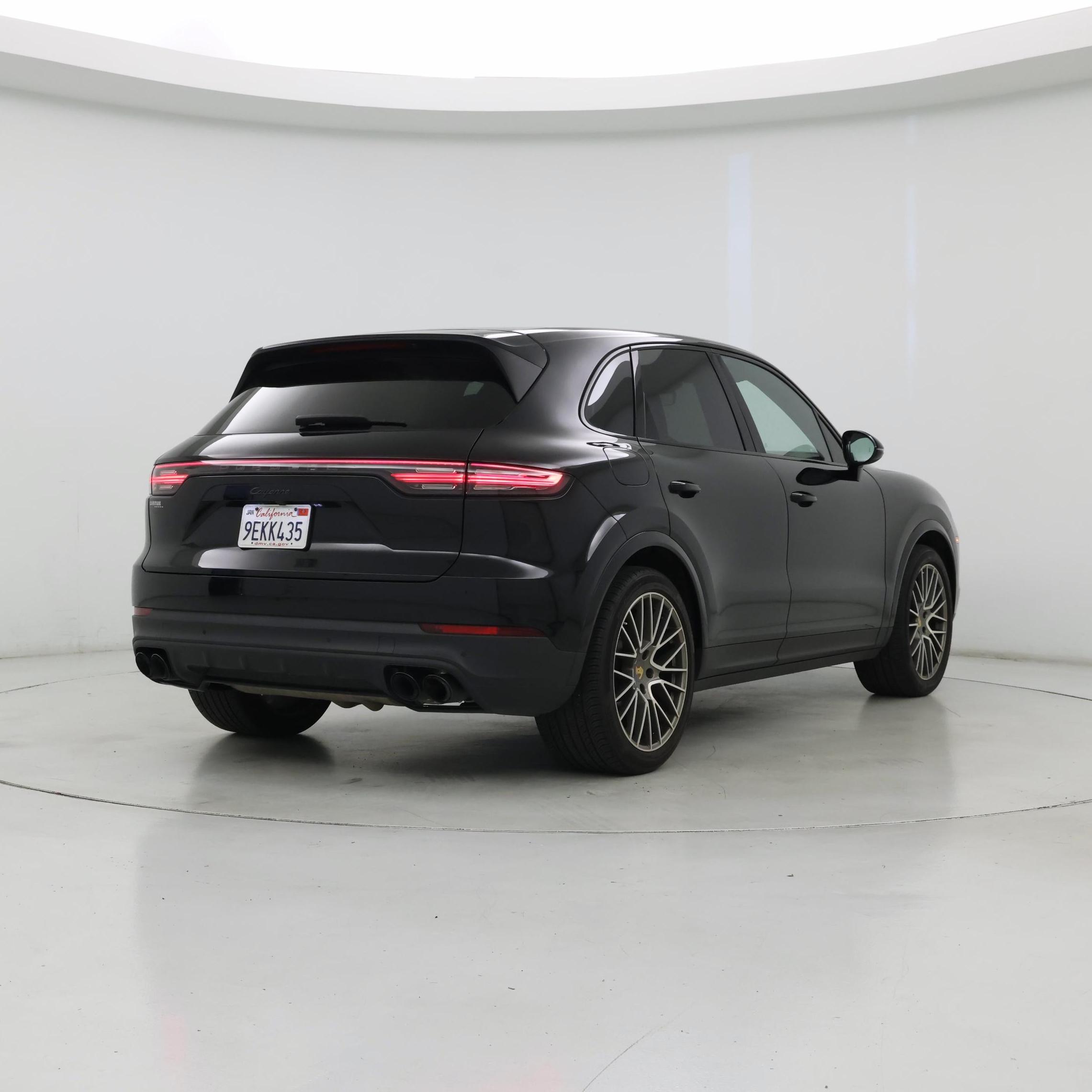 Thumbnail: 2023 Porsche Cayenne - 8
