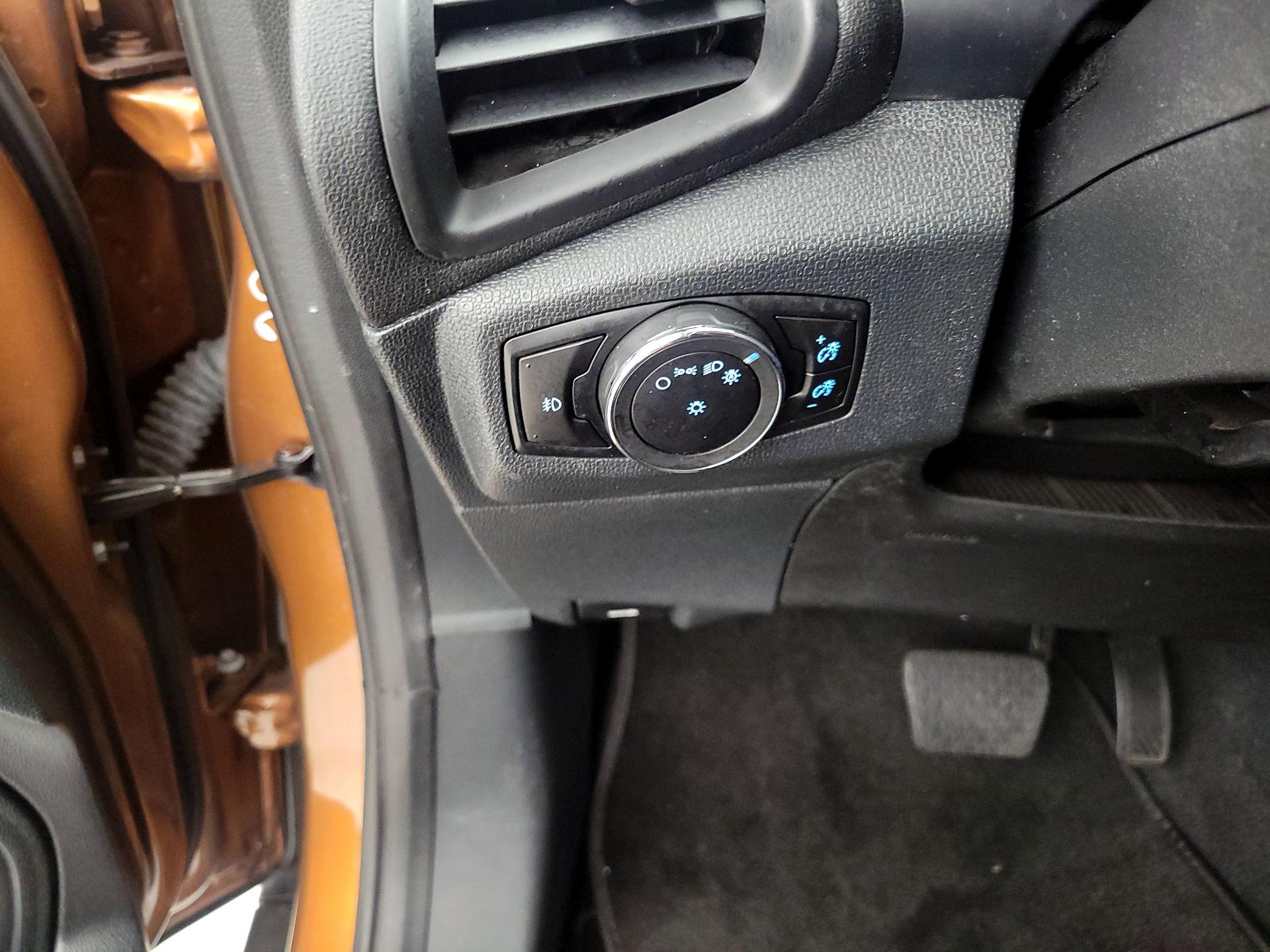 Thumbnail: 2018 Ford EcoSport - 13