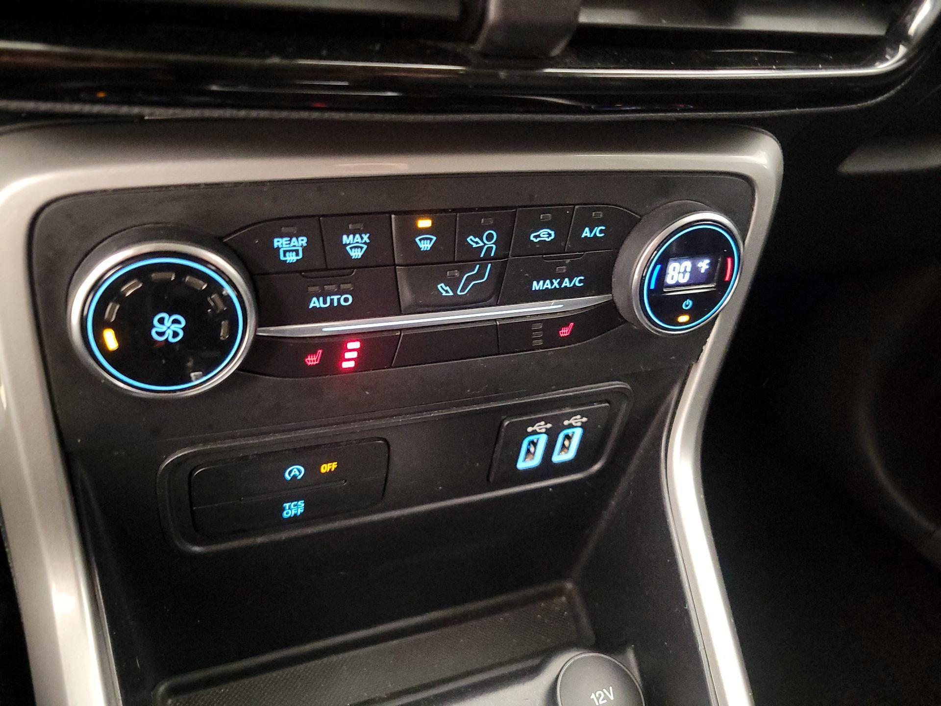 Thumbnail: 2018 Ford EcoSport - 16