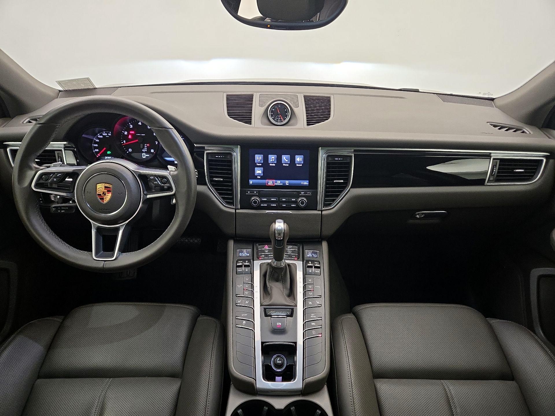 Thumbnail: 2018 Porsche Macan - 9