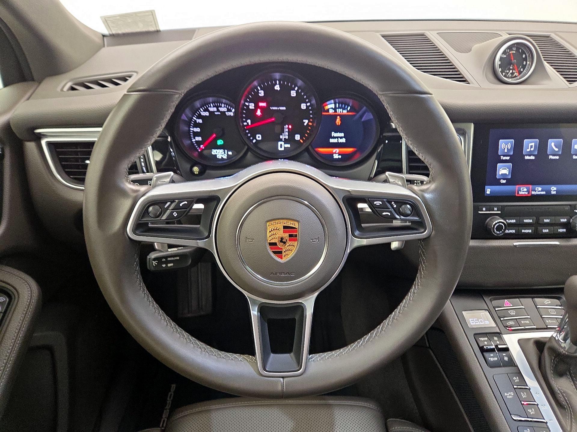 Thumbnail: 2018 Porsche Macan - 10