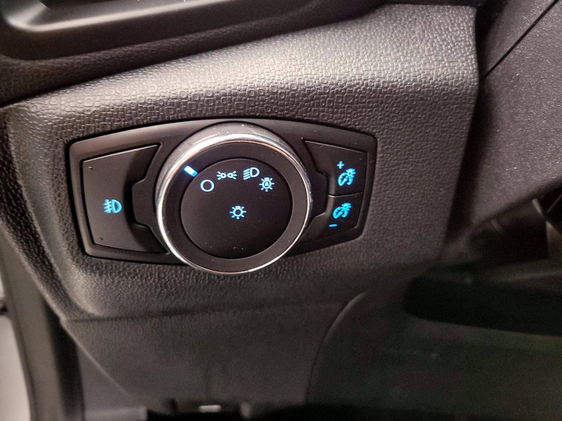 Thumbnail: 2022 Ford EcoSport - 13