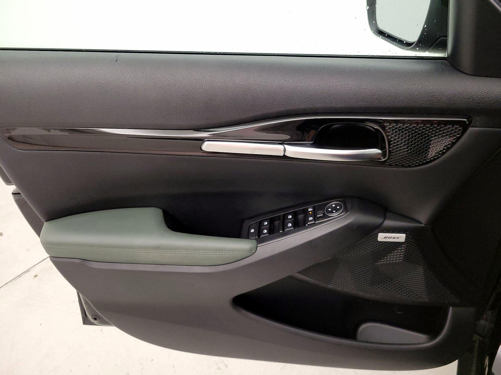 Thumbnail: 2024 Kia Seltos - 12