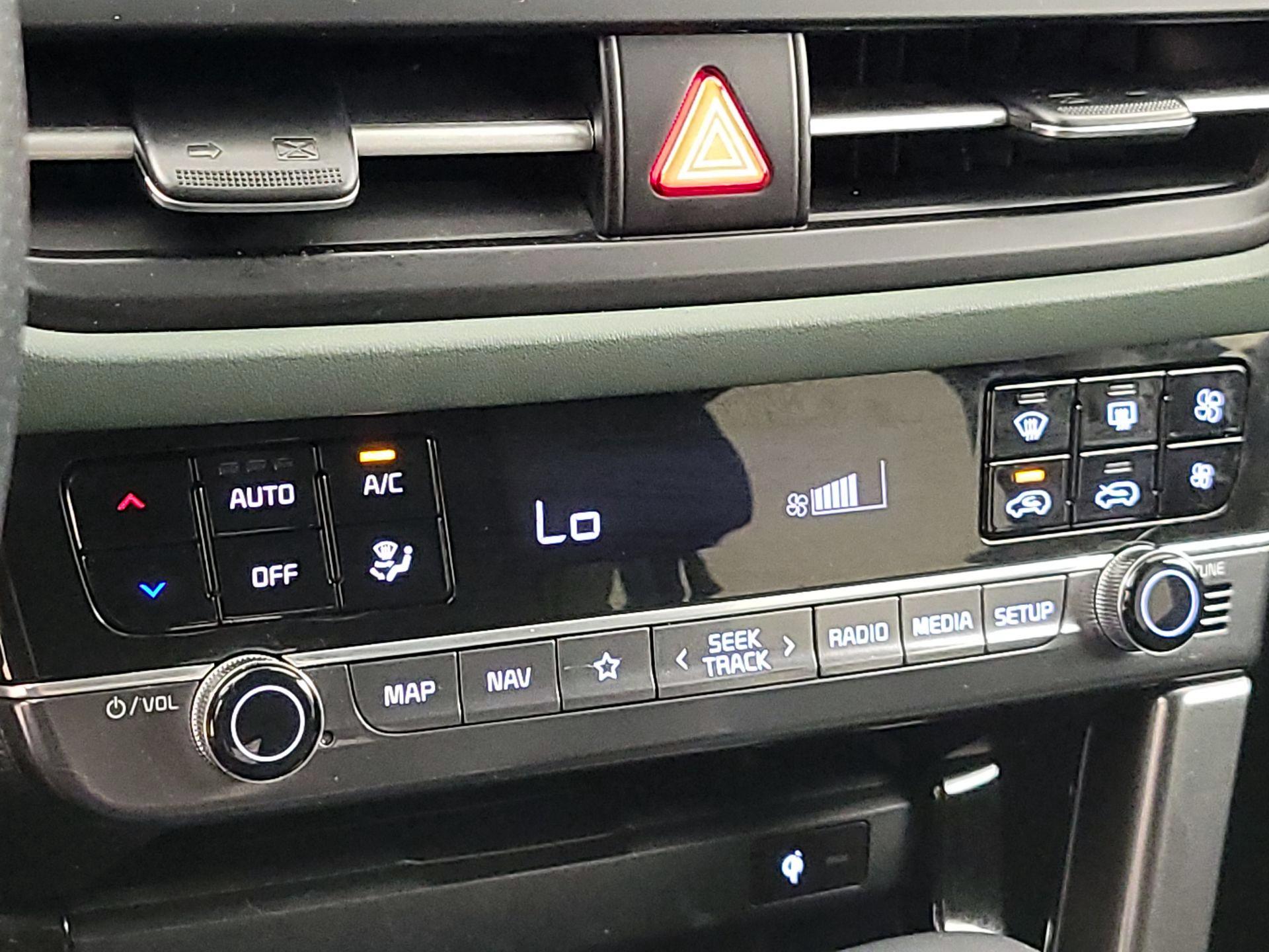 Thumbnail: 2024 Kia Seltos - 17