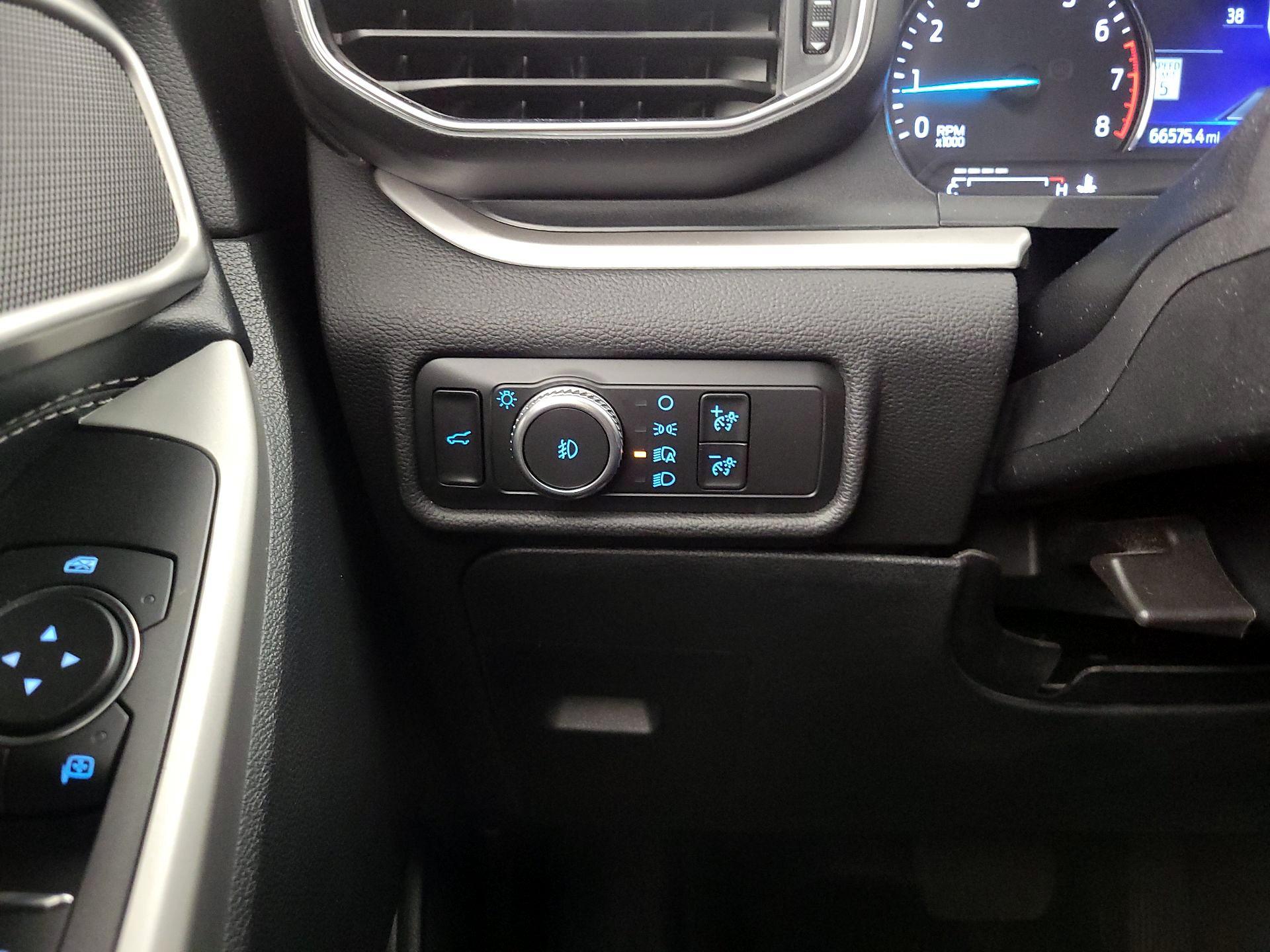 Thumbnail: 2020 Ford Explorer - 13