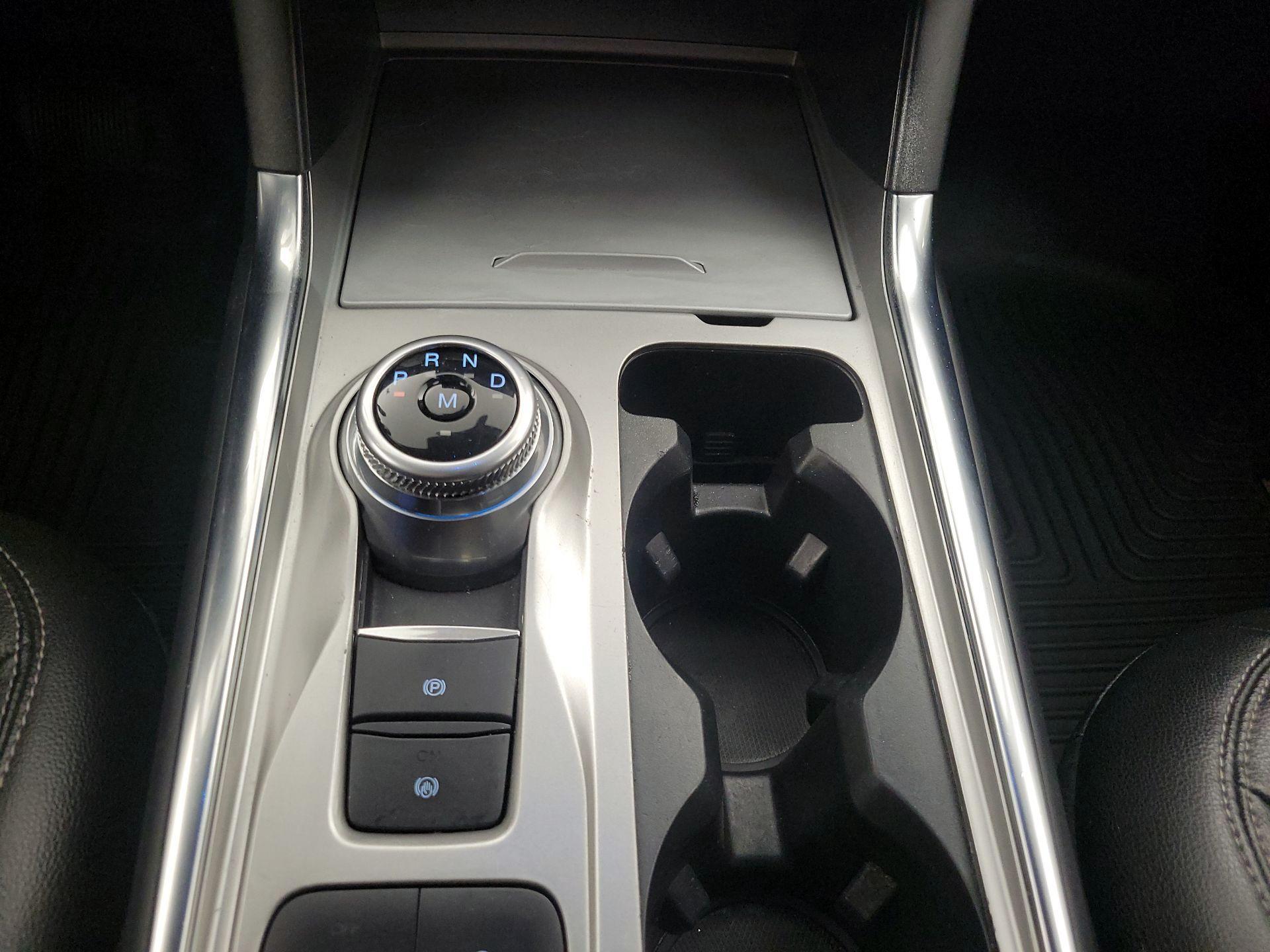 Thumbnail: 2020 Ford Explorer - 18