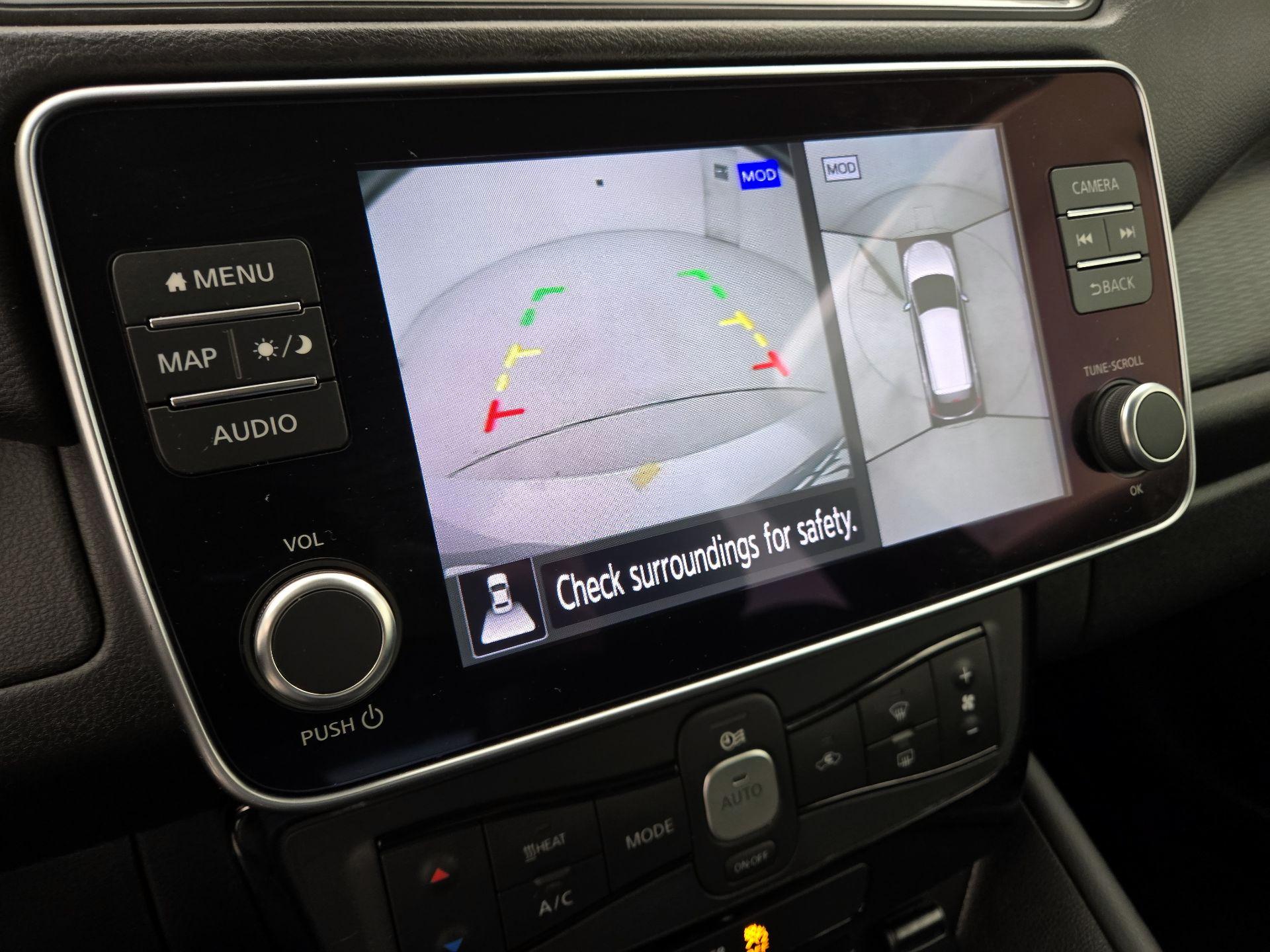 Thumbnail: 2023 Nissan Leaf - 15