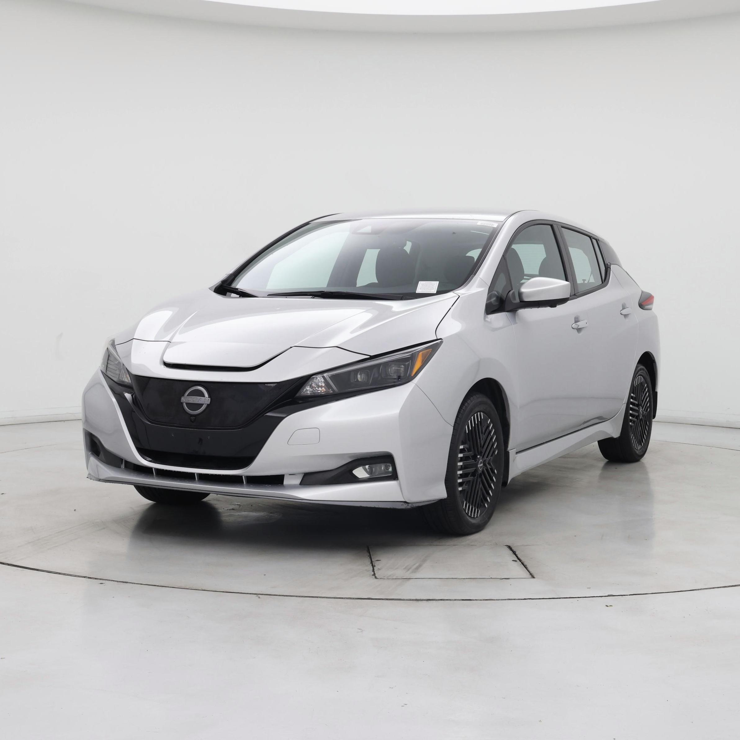 Thumbnail: 2023 Nissan Leaf - 4