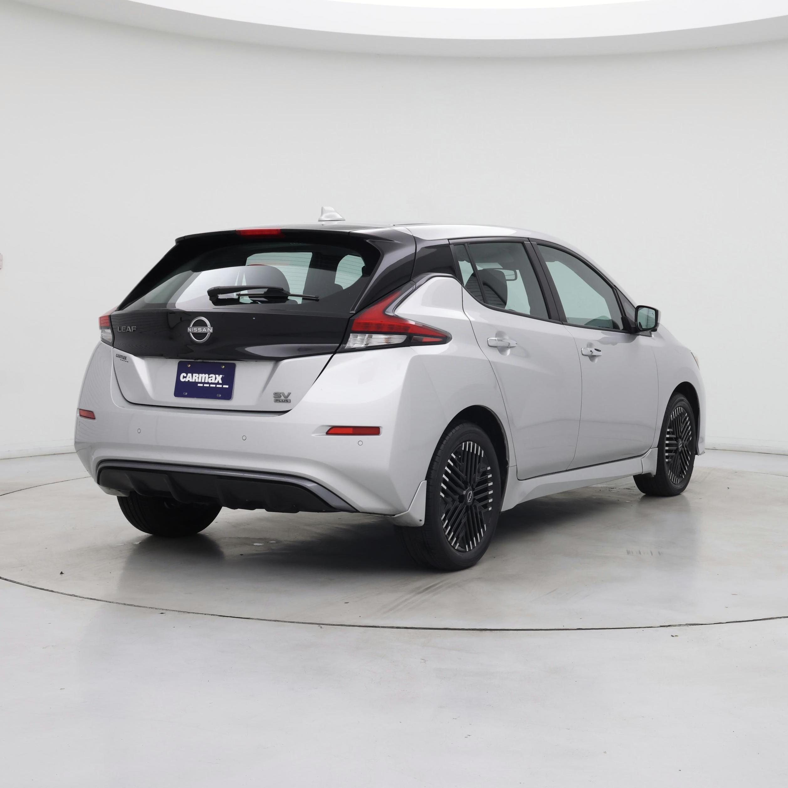 Thumbnail: 2023 Nissan Leaf - 8