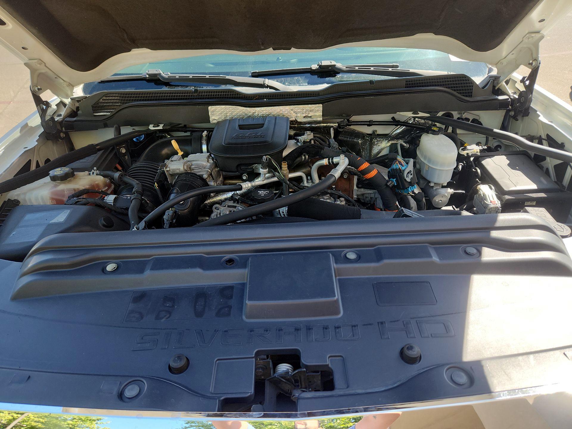 Thumbnail: 2015 Chevrolet Silverado 3500 - 19