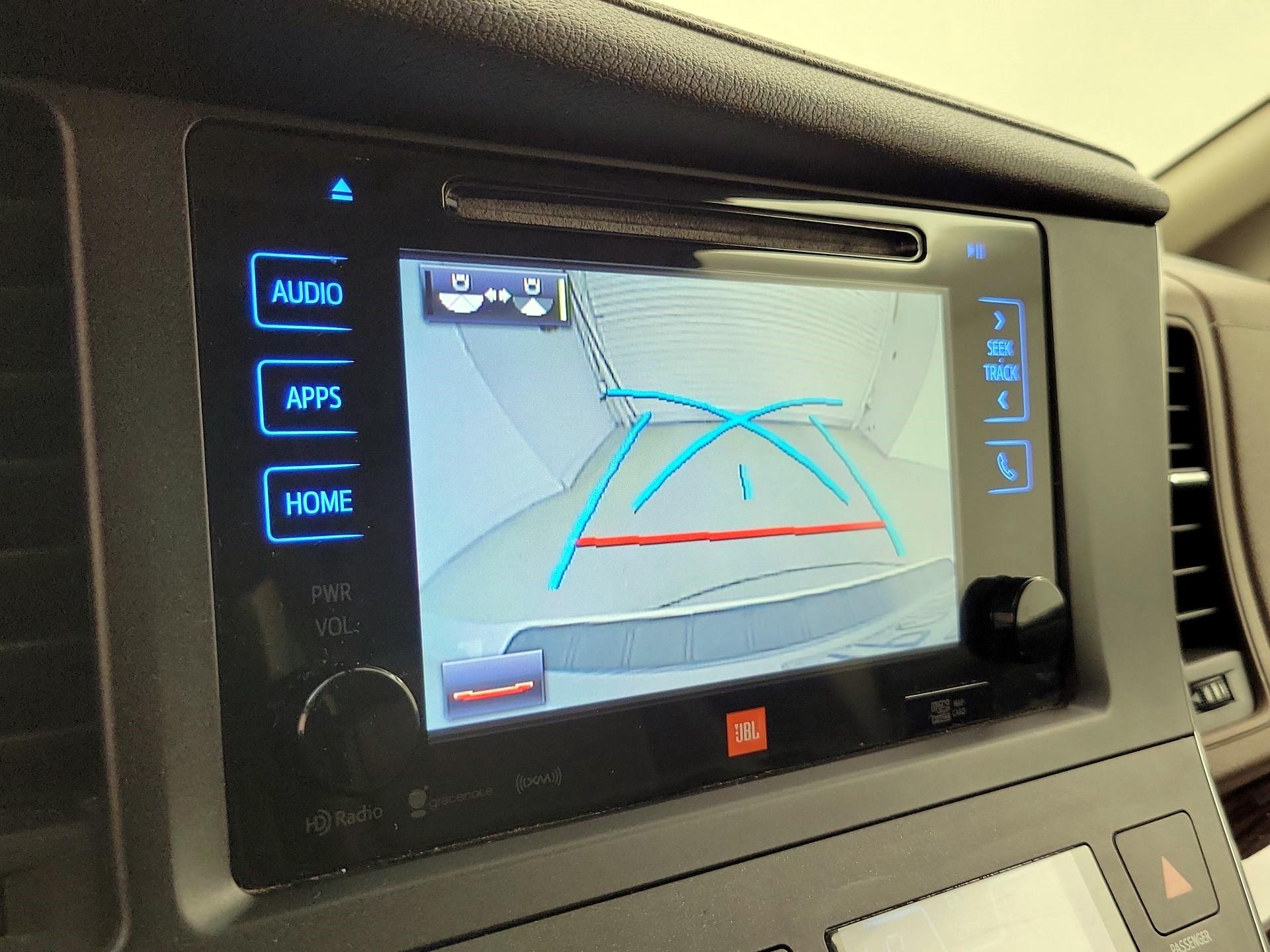 Thumbnail: 2016 Toyota Sienna - 14