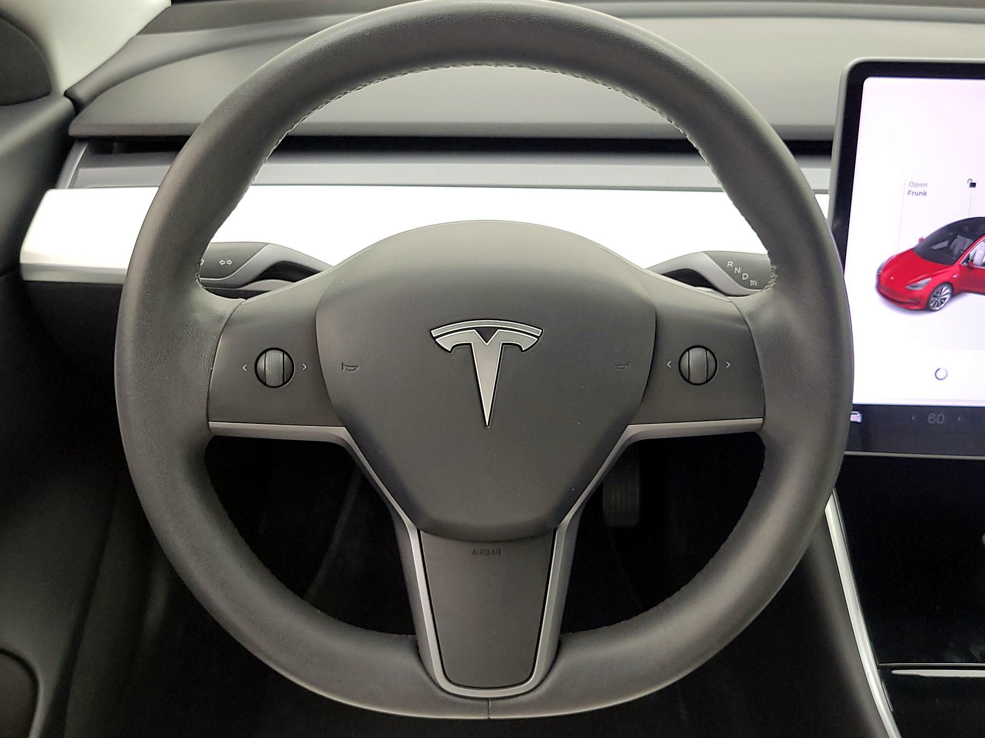 Thumbnail: 2020 Tesla Model 3 - 10