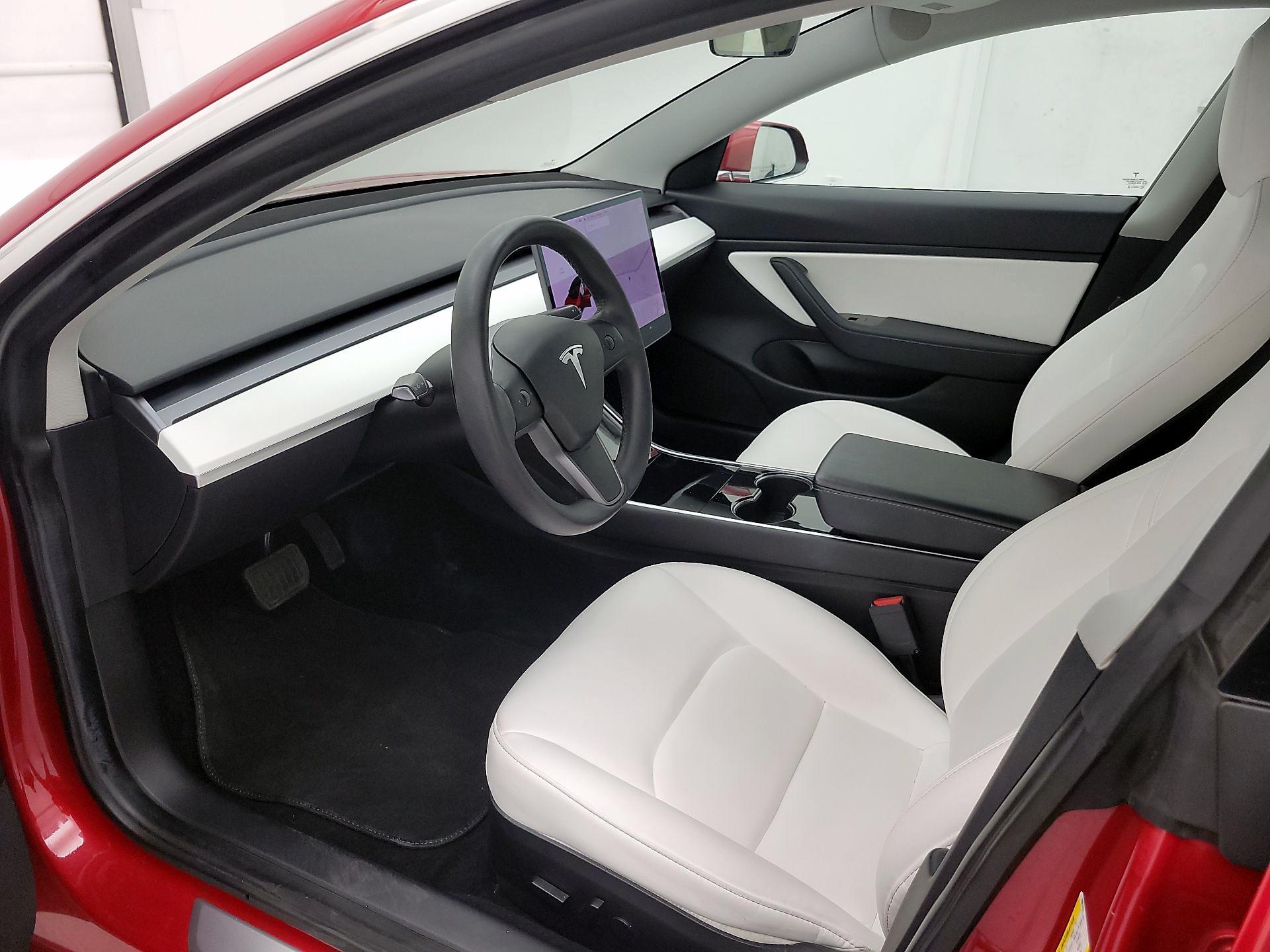 Thumbnail: 2020 Tesla Model 3 - 11