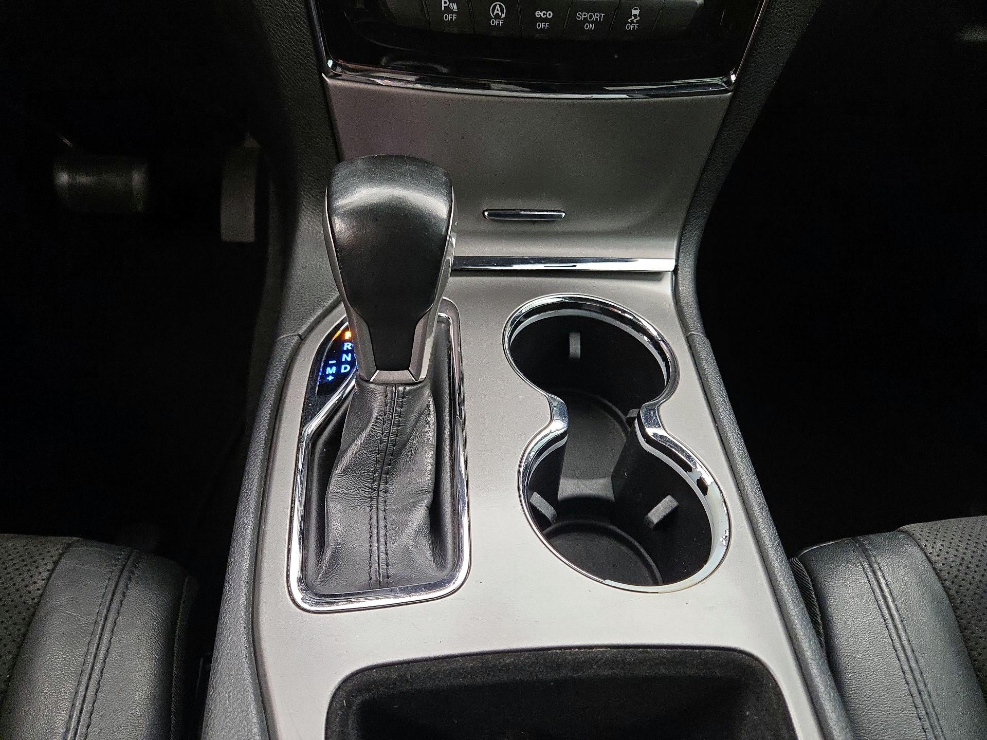 Thumbnail: 2020 Jeep Grand Cherokee - 18