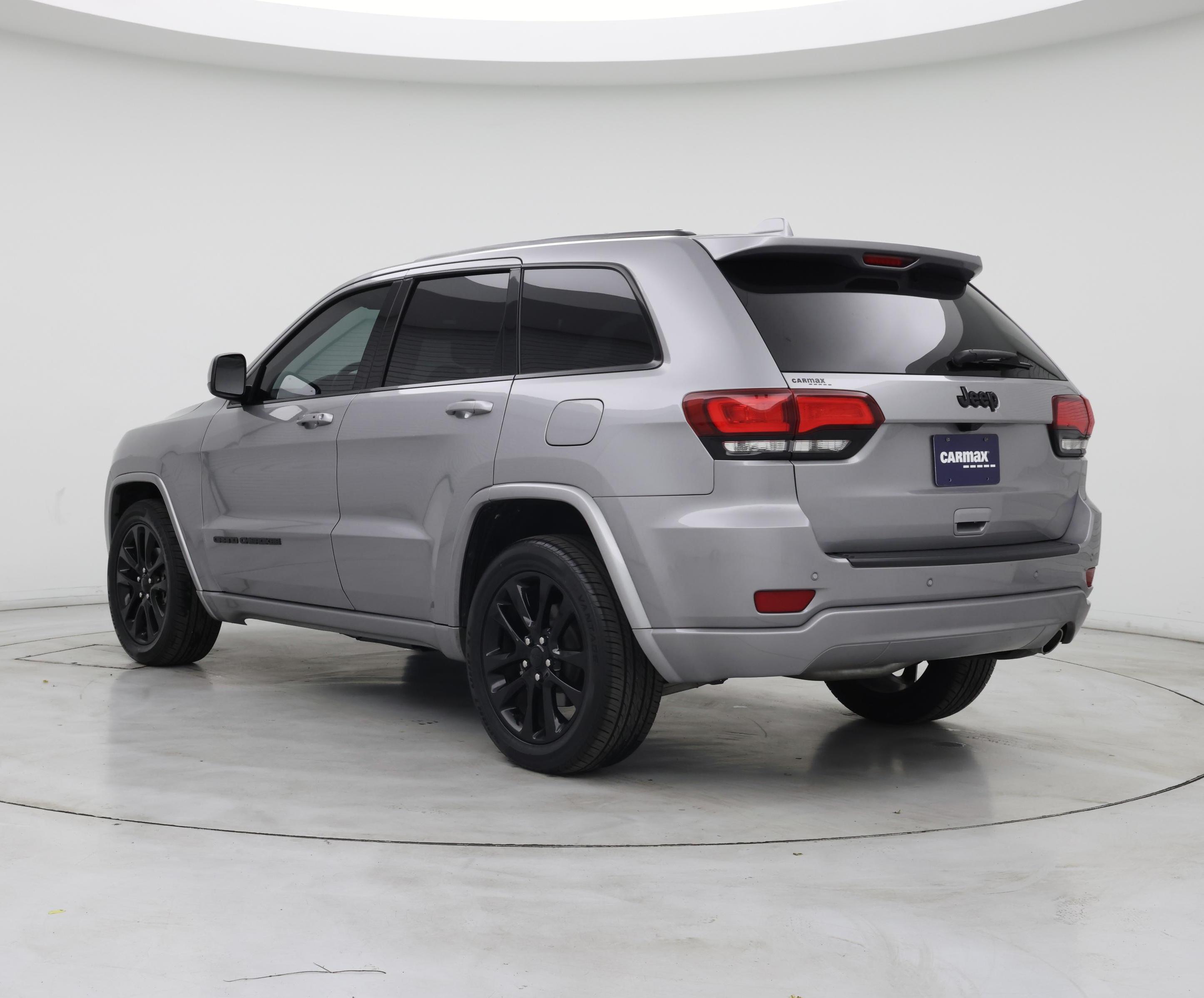 Thumbnail: 2020 Jeep Grand Cherokee - 2