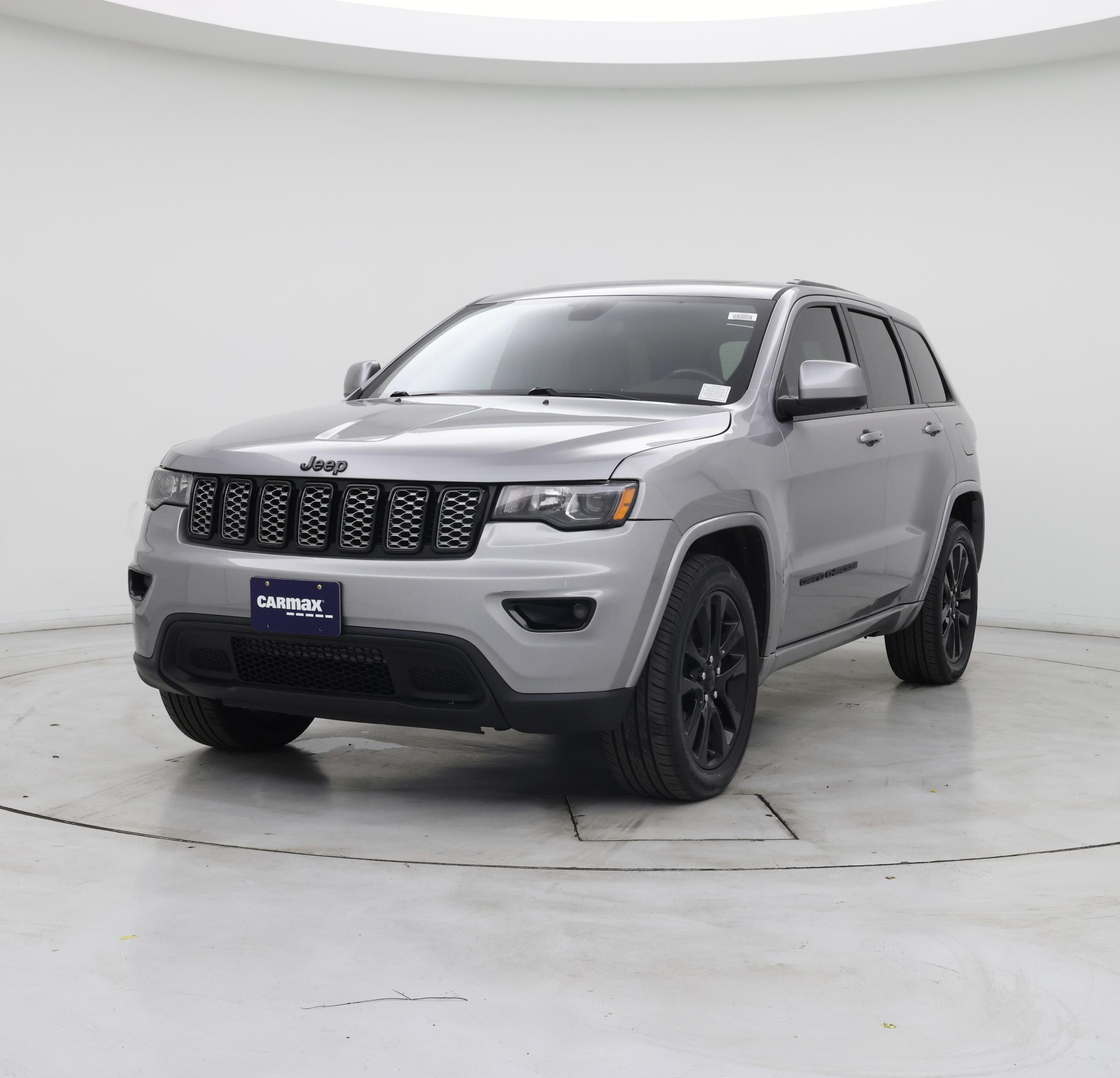 Thumbnail: 2020 Jeep Grand Cherokee - 4