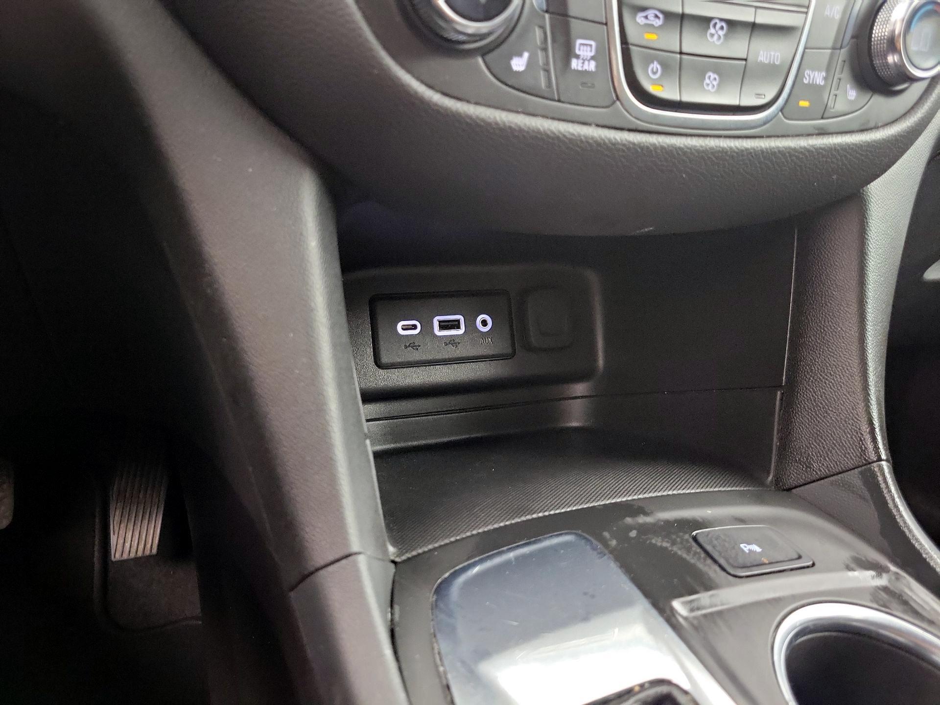 Thumbnail: 2024 Chevrolet Equinox - 18