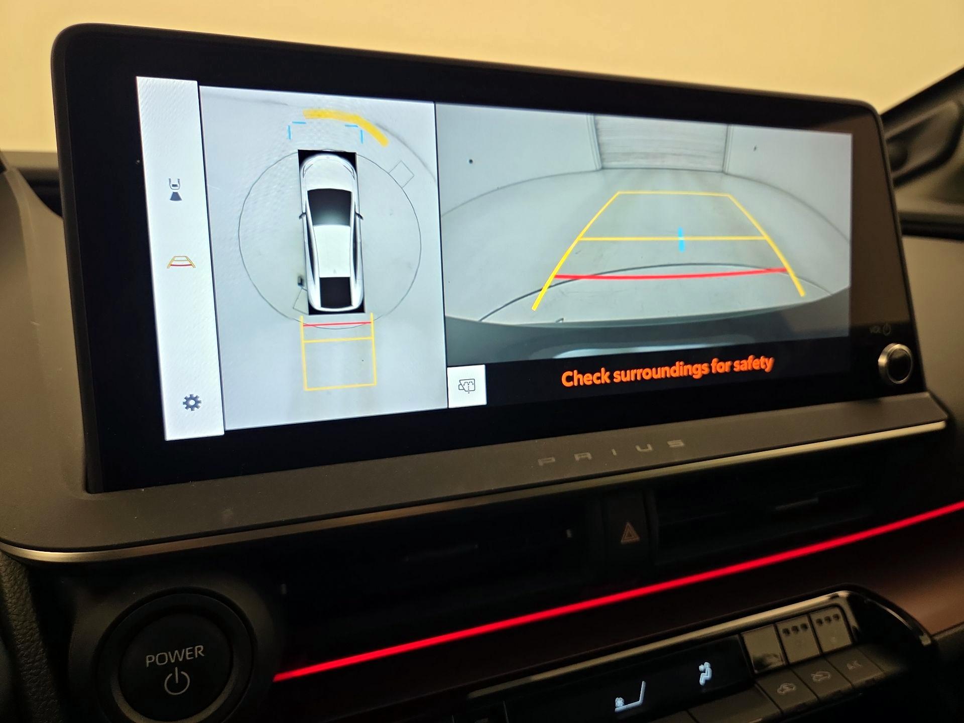 Thumbnail: 2024 Toyota Prius Prime - 14