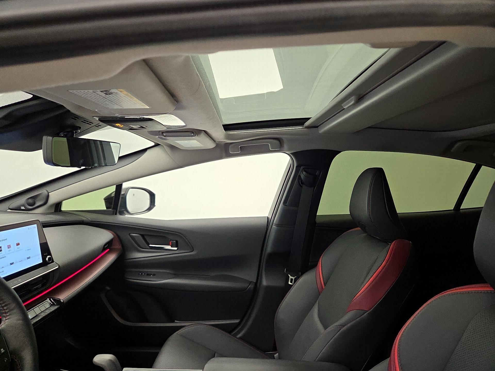 Thumbnail: 2024 Toyota Prius Prime - 19