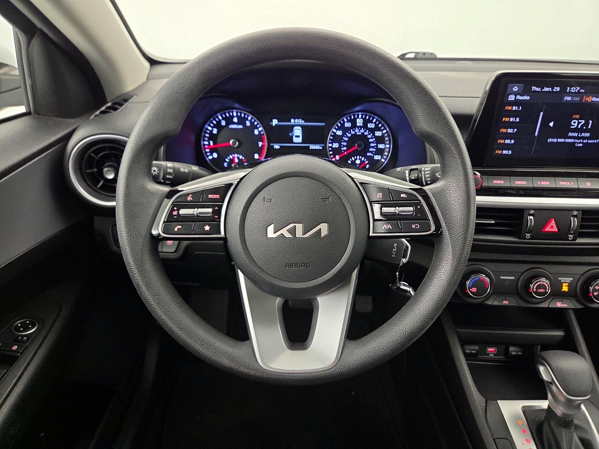 Thumbnail: 2023 Kia Forte - 10