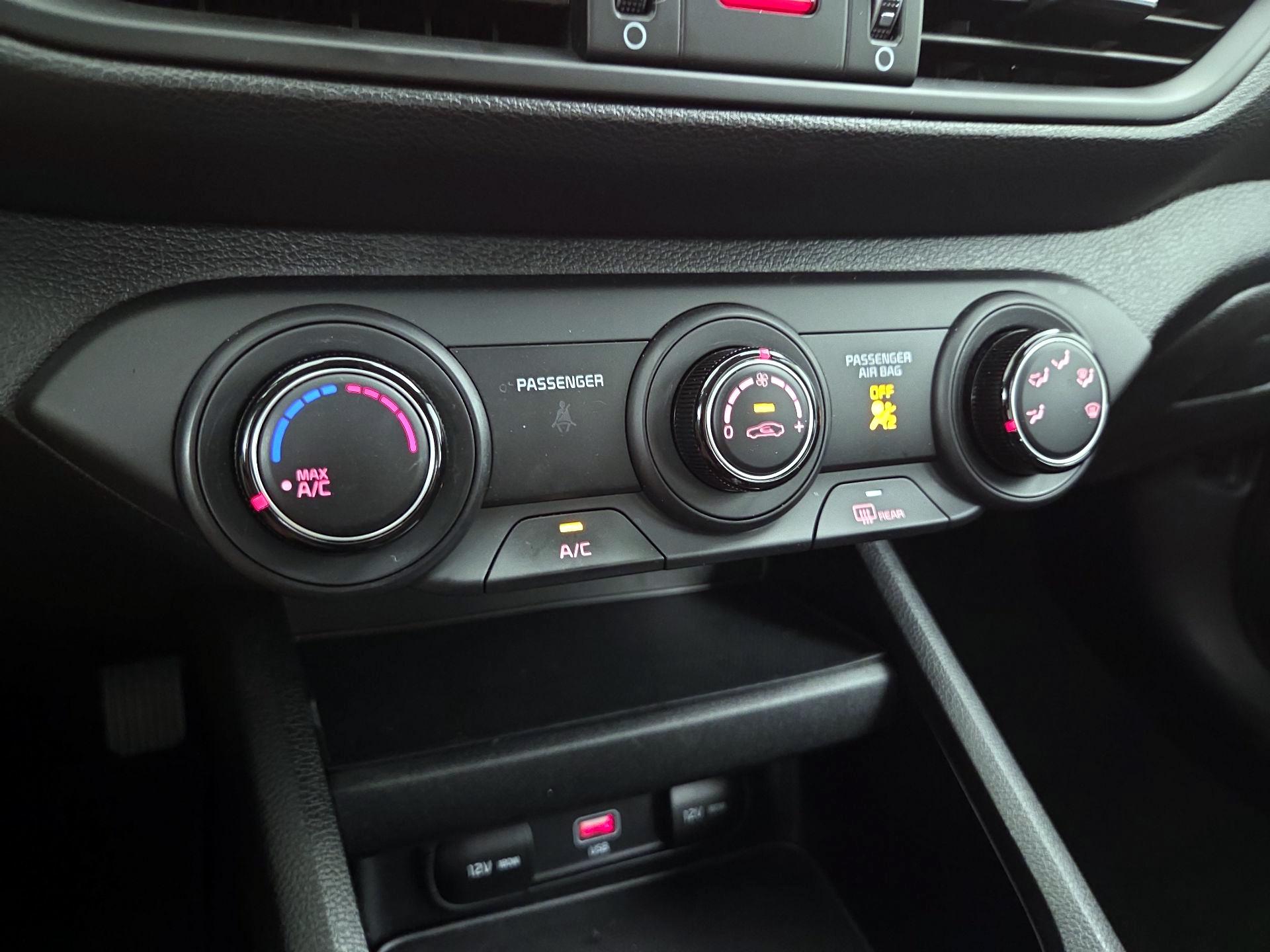 Thumbnail: 2023 Kia Forte - 16