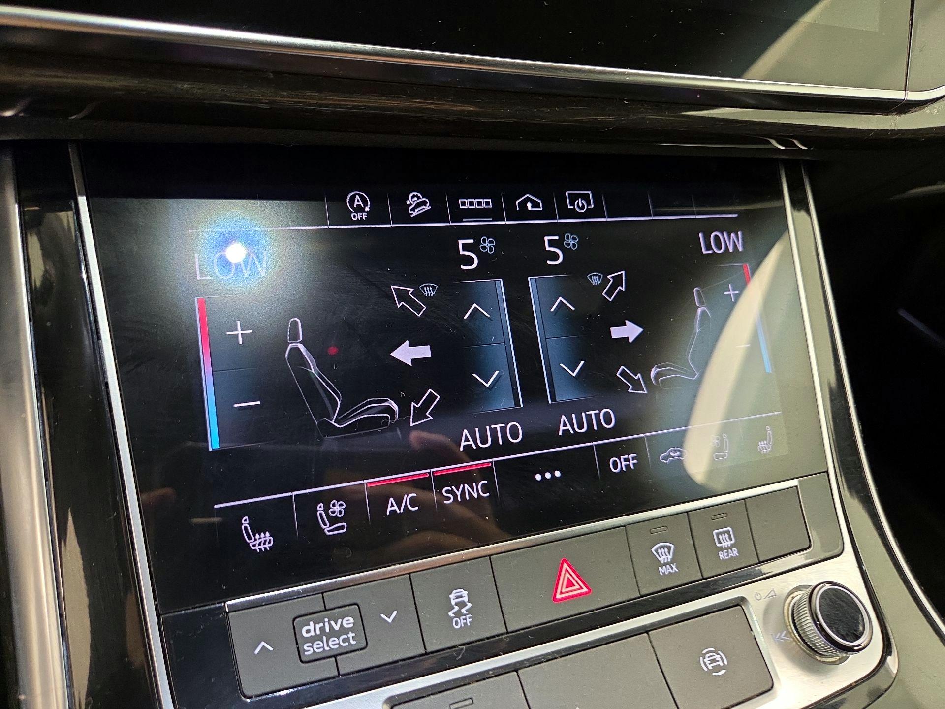 Thumbnail: 2024 Audi Q7 - 17