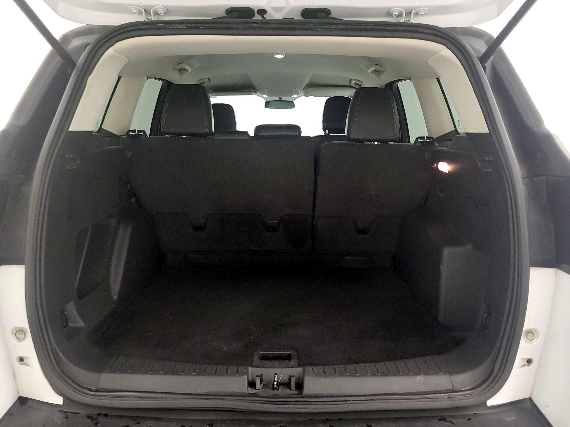 Thumbnail: 2019 Ford Escape - 20