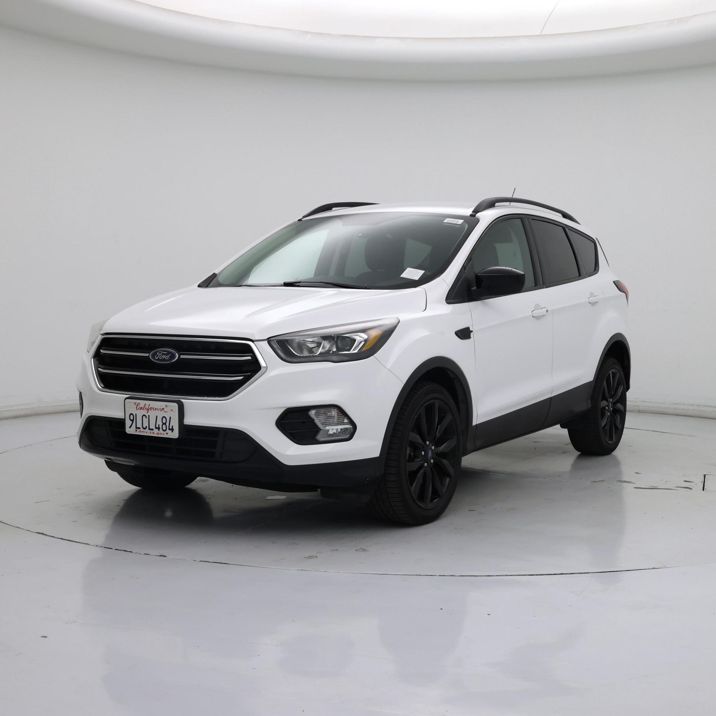 Thumbnail: 2019 Ford Escape - 4