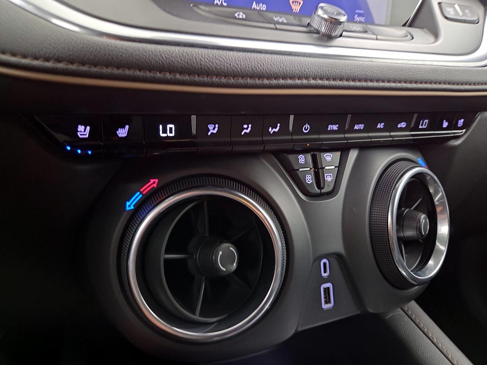 2021 Chevrolet Blazer Premier - Photo 17