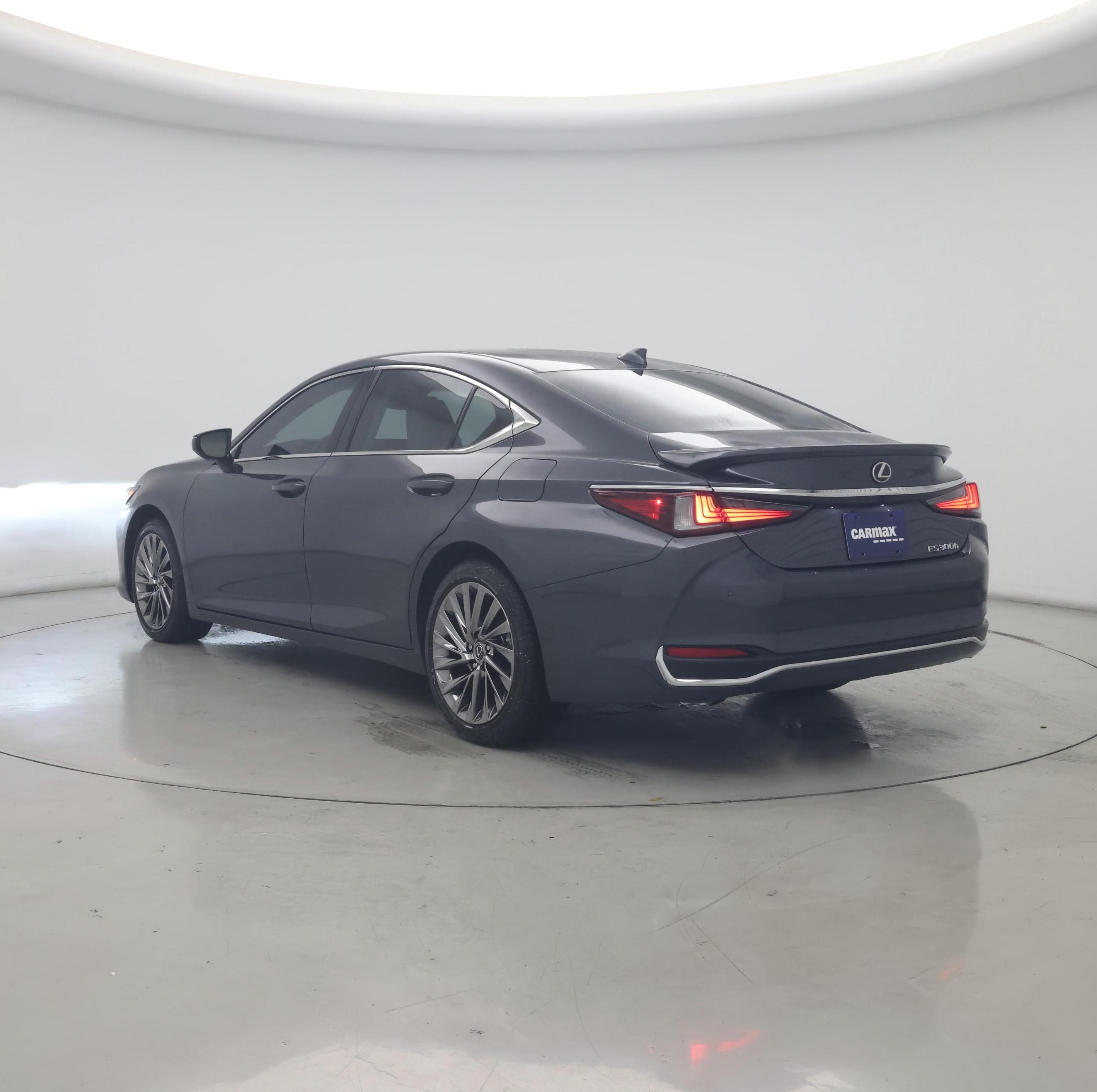 Thumbnail: 2025 Lexus ES - 2