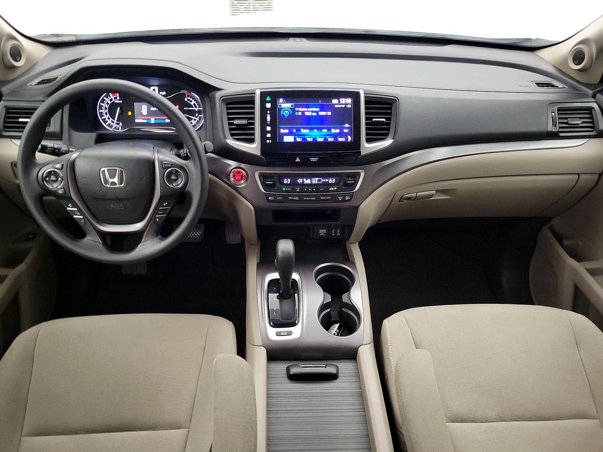 Thumbnail: 2016 Honda Pilot - 9