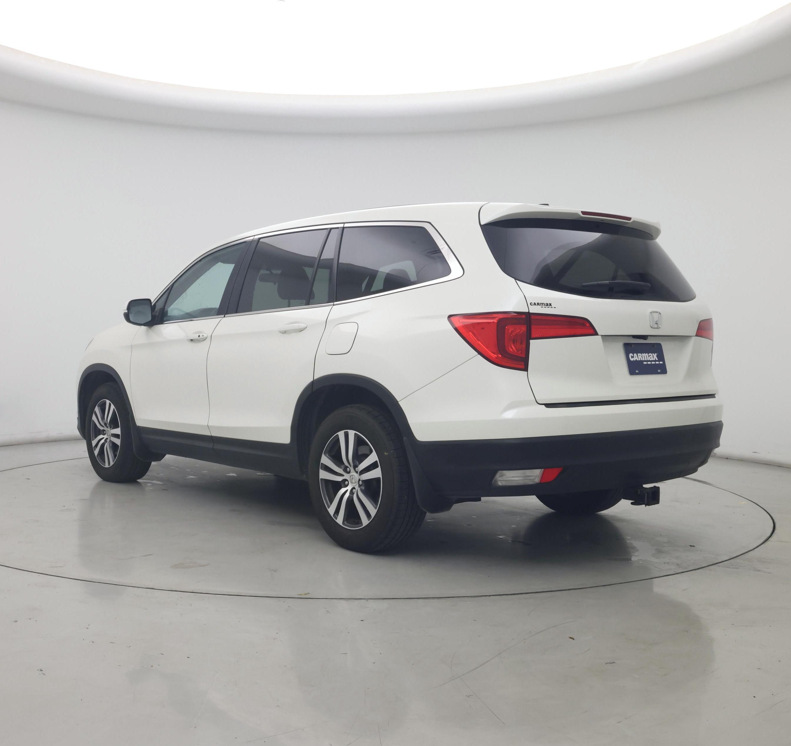 Thumbnail: 2016 Honda Pilot - 2