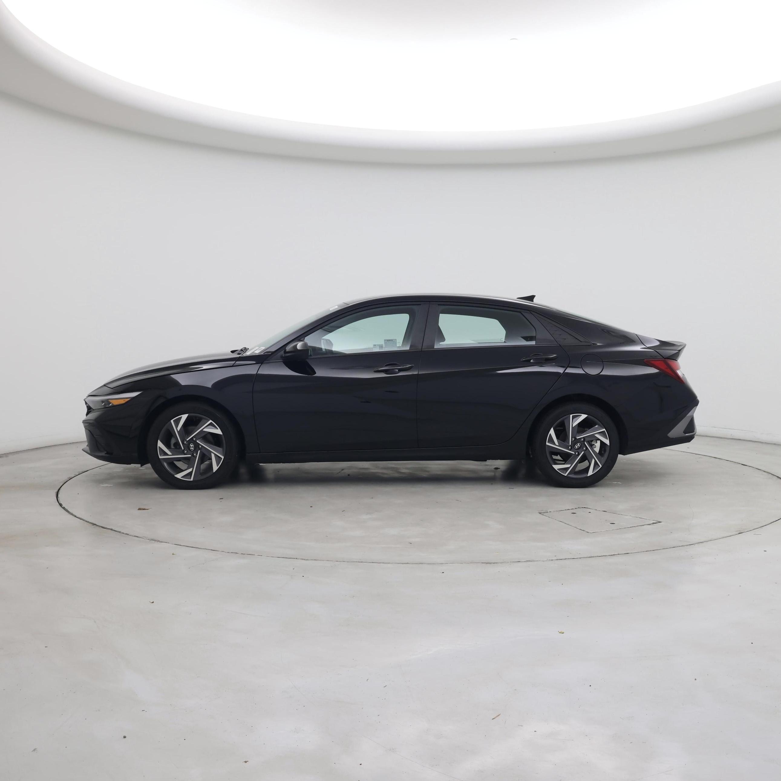 Thumbnail: 2025 Hyundai Elantra - 3