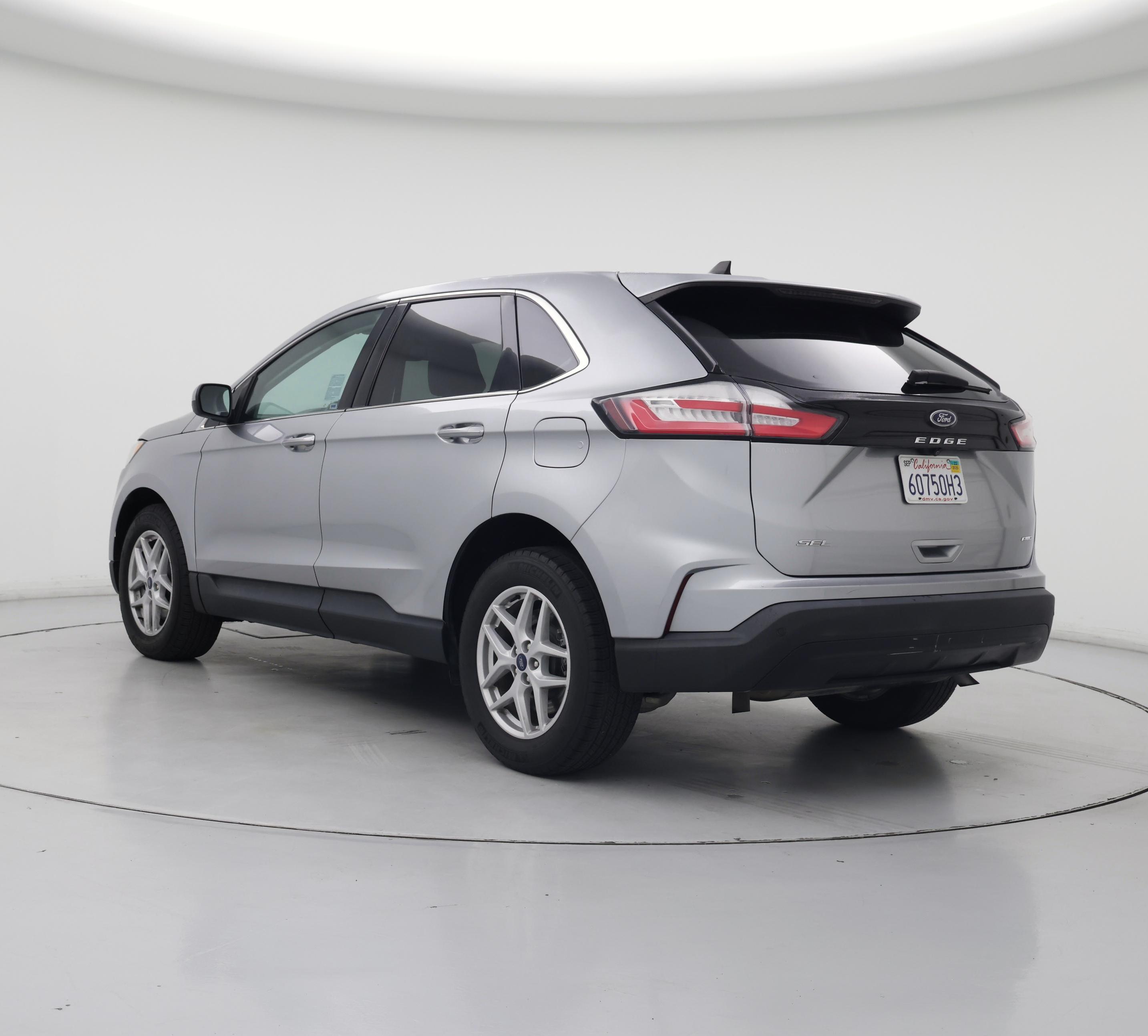 Thumbnail: 2021 Ford Edge - 2