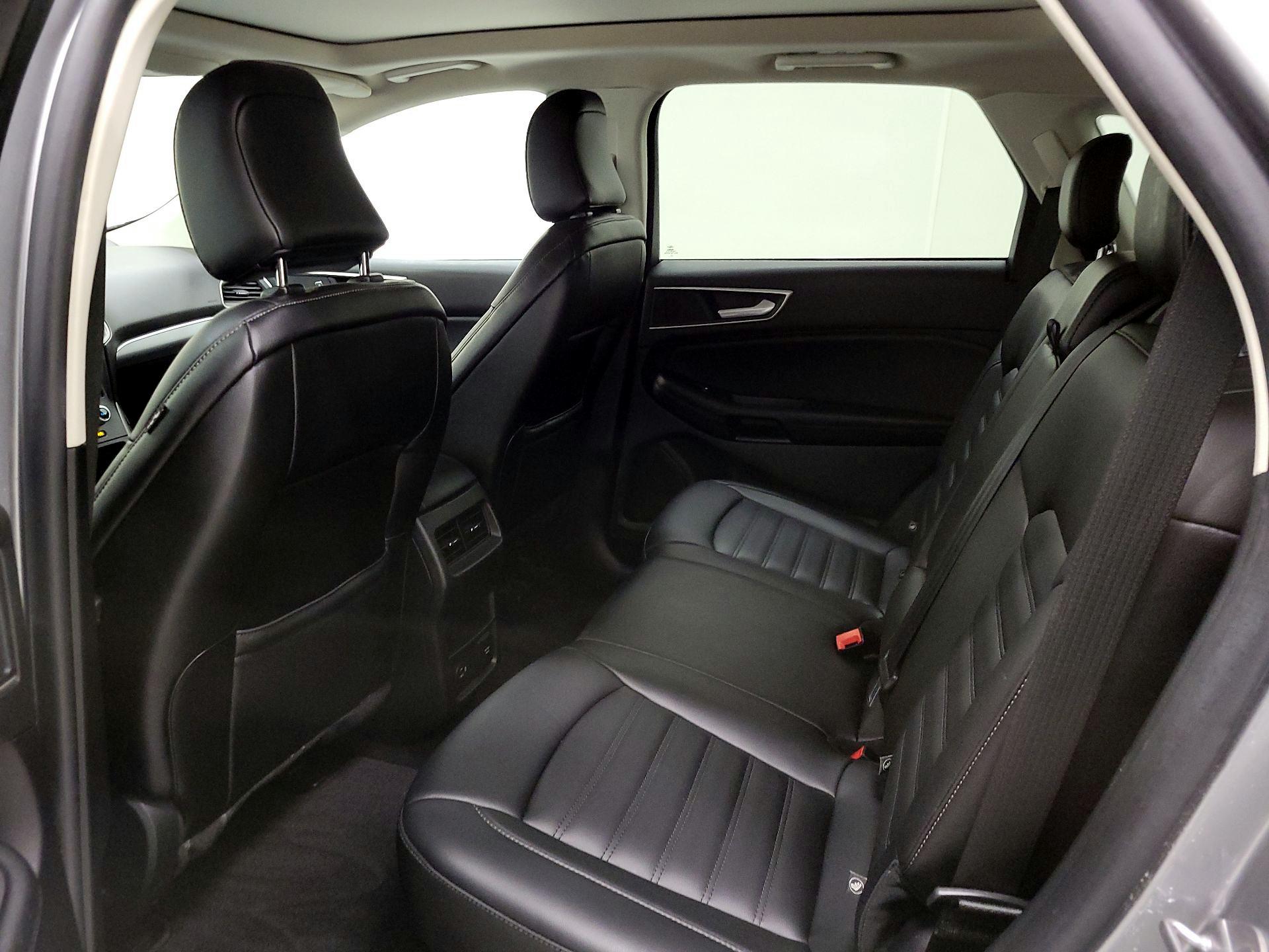 Thumbnail: 2021 Ford Edge - 20