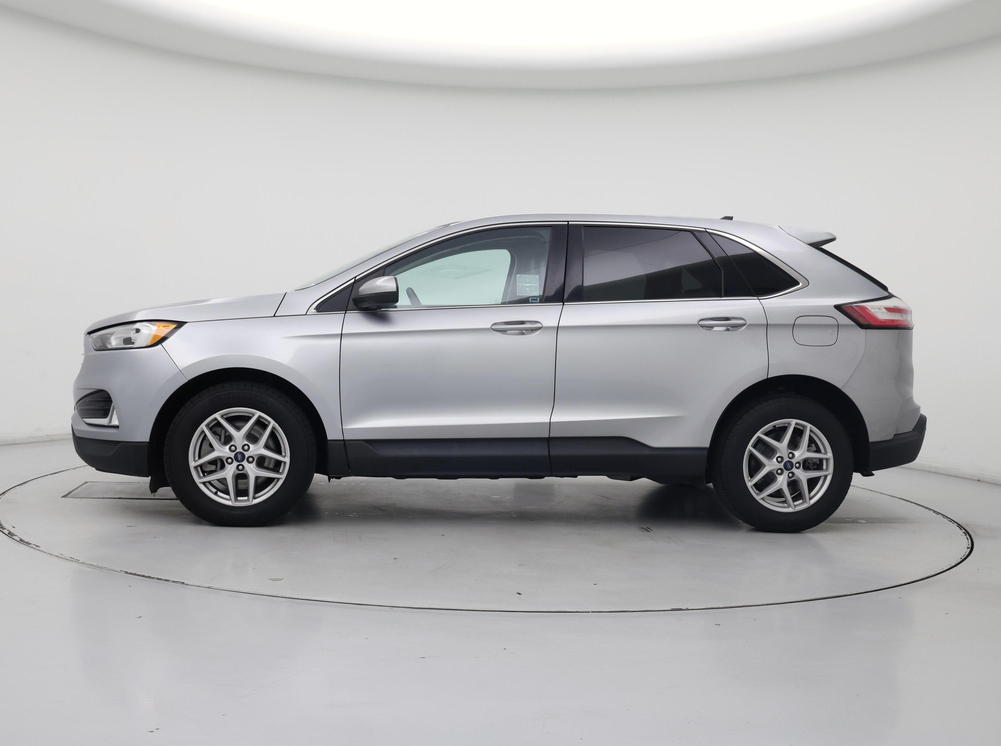 Thumbnail: 2021 Ford Edge - 3