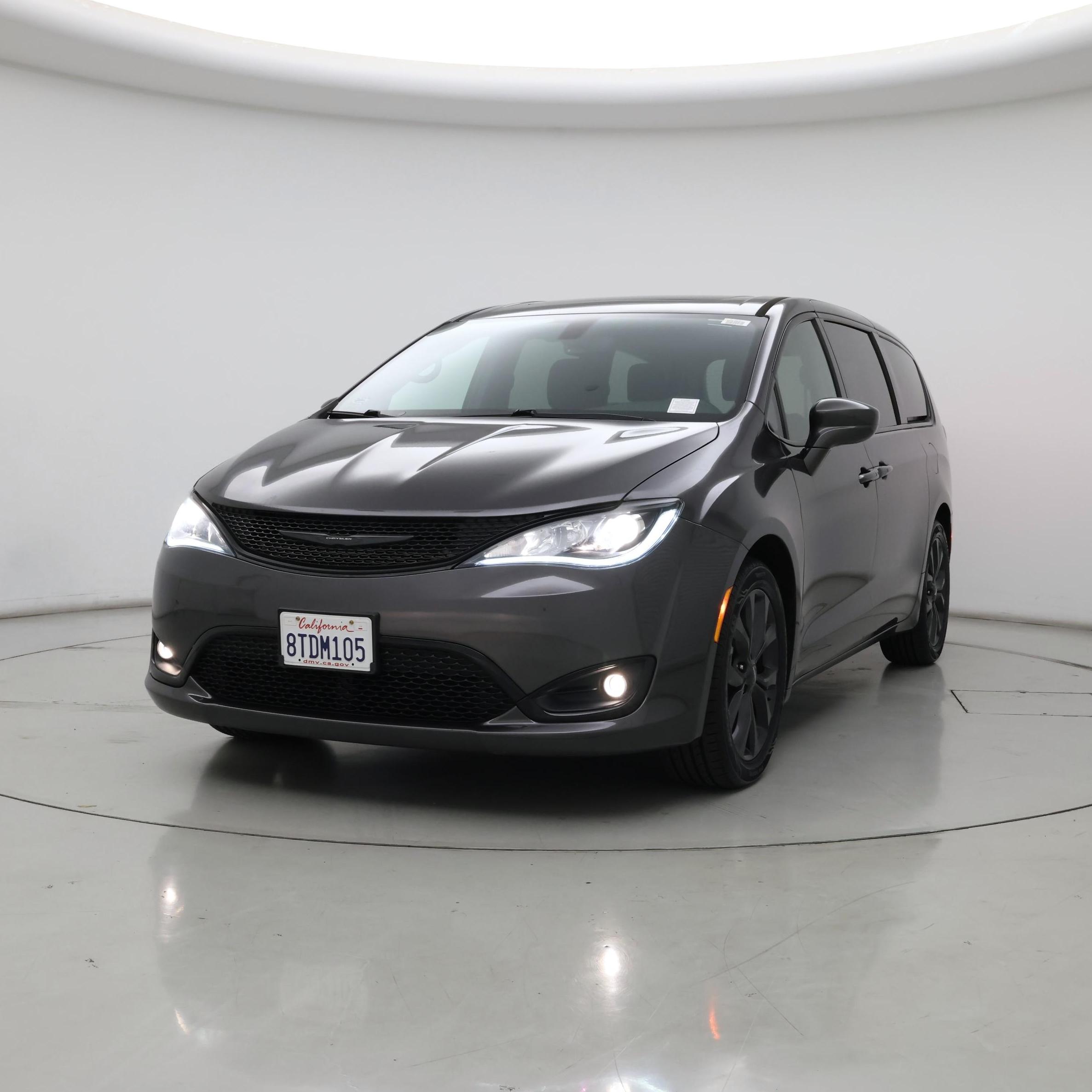 Thumbnail: 2020 Chrysler Pacifica - 4