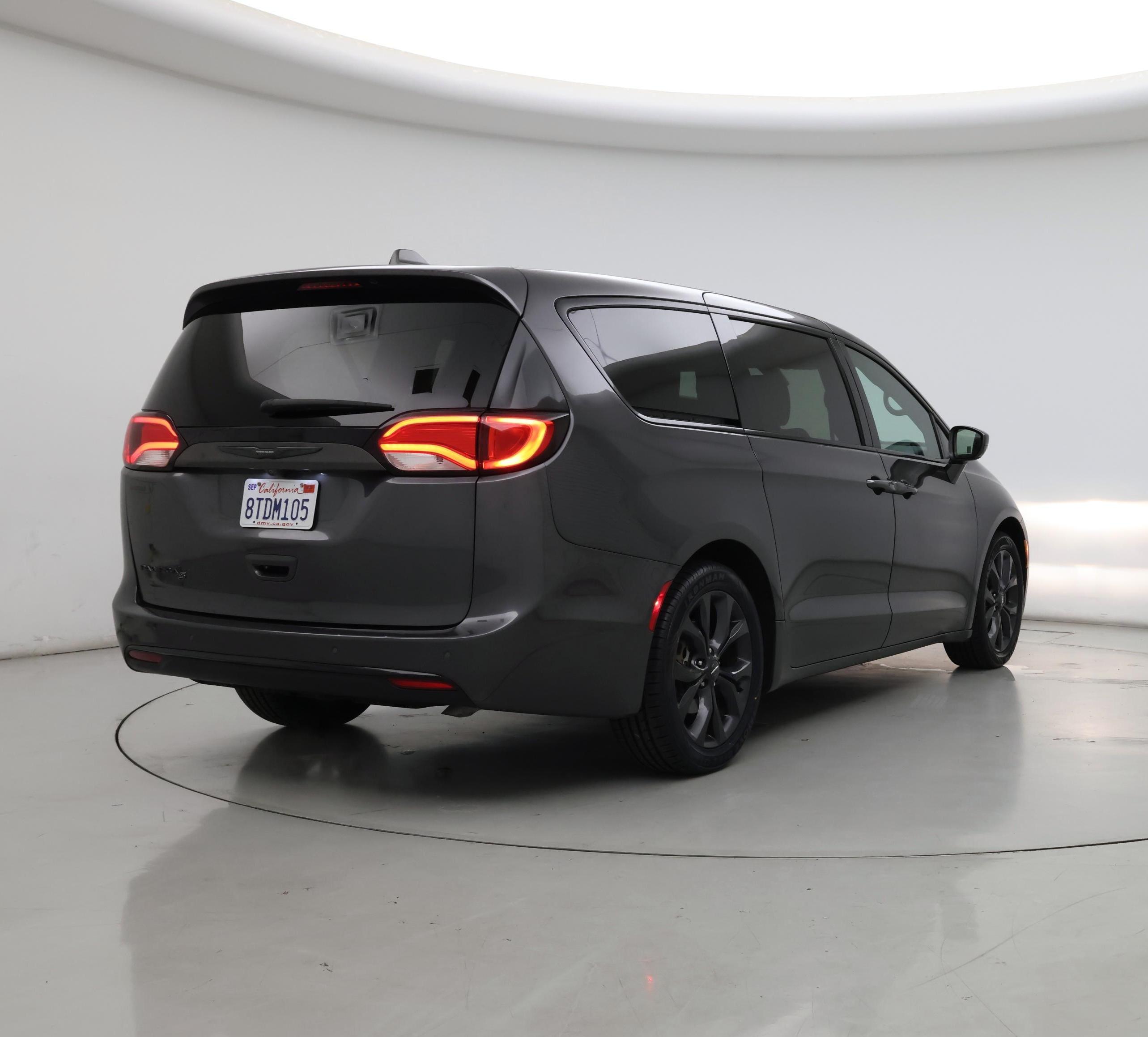 Thumbnail: 2020 Chrysler Pacifica - 8