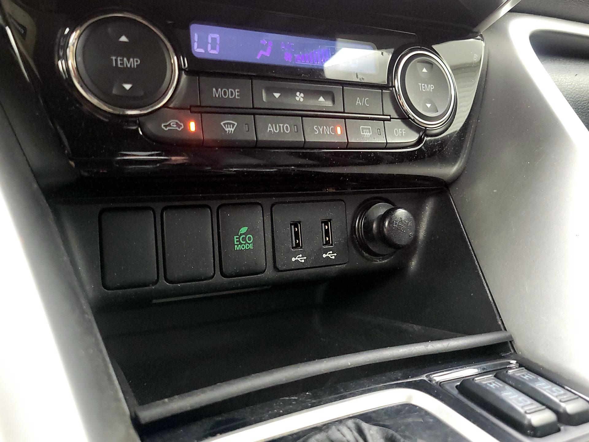 Thumbnail: 2018 Mitsubishi Eclipse Cross - 18